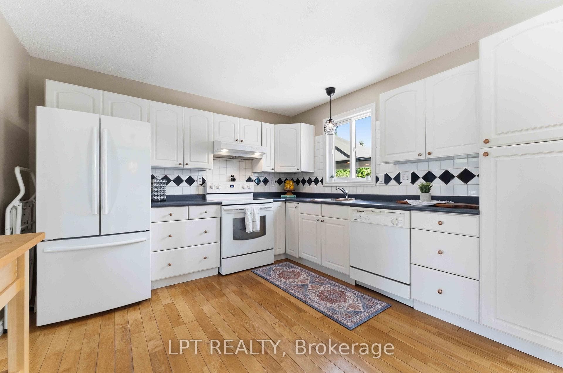 34 Fringewood Drive photo 10