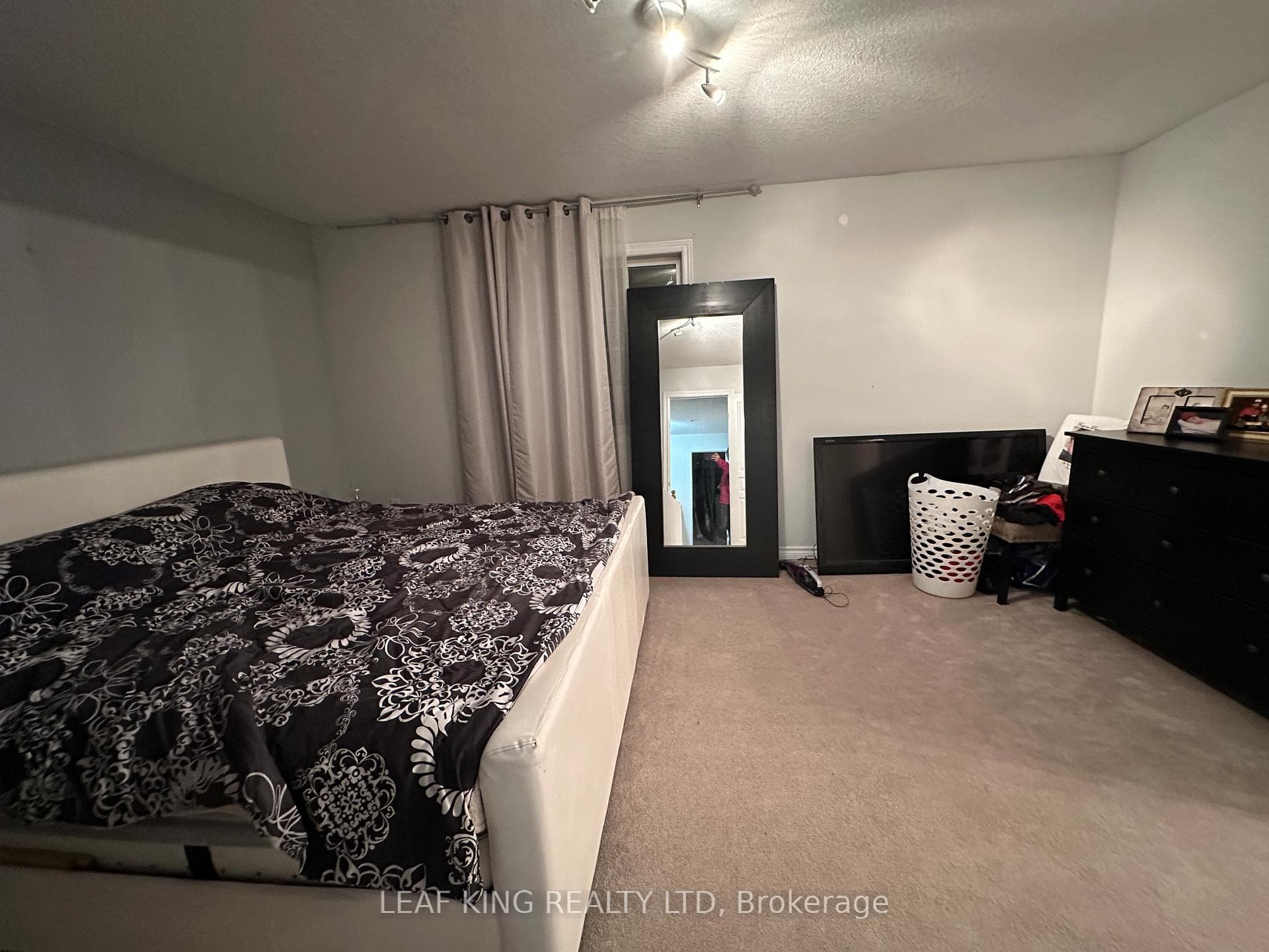 573 Murray Meadows Place photo 7