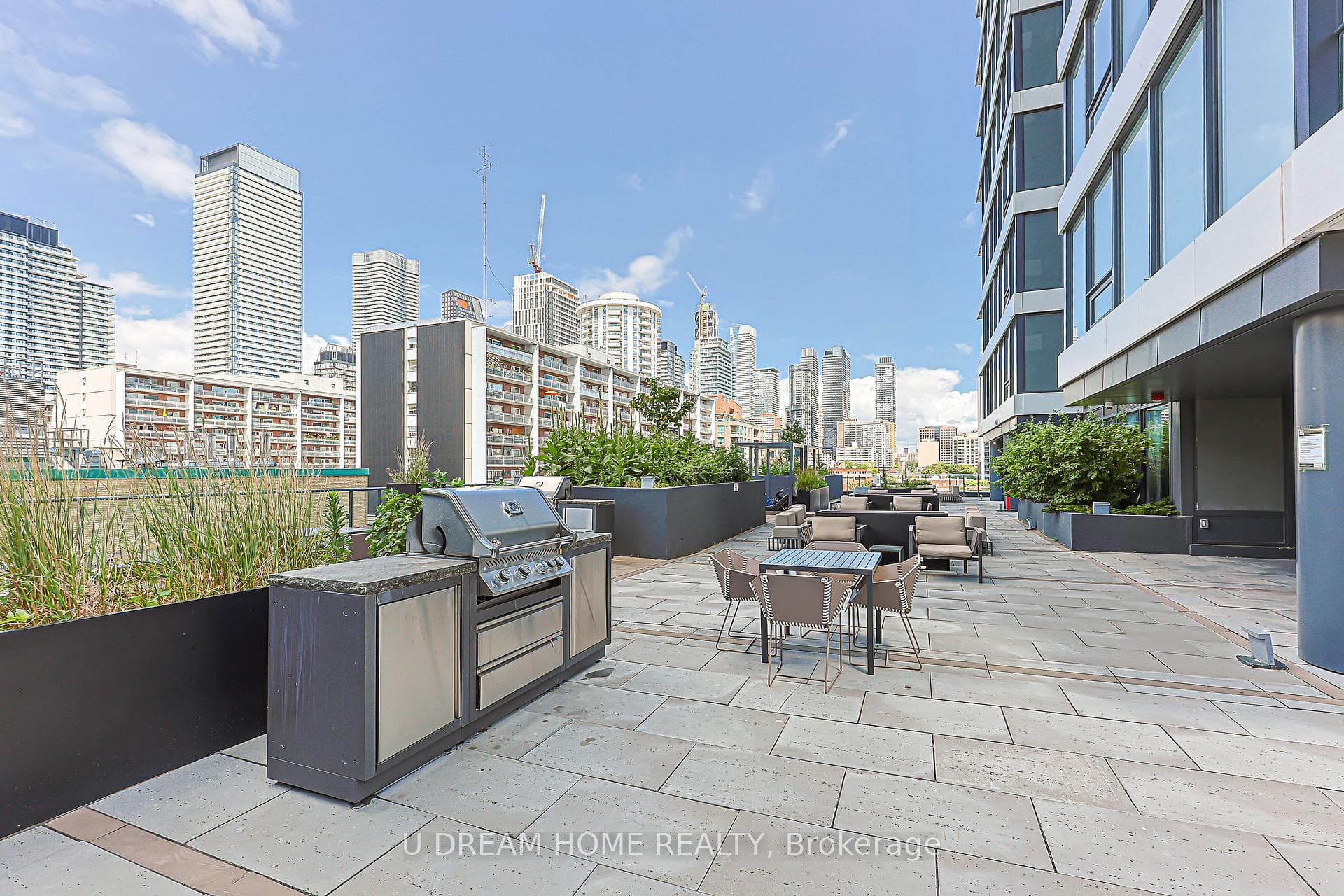 85 Wood Street Unit 3802 photo 32