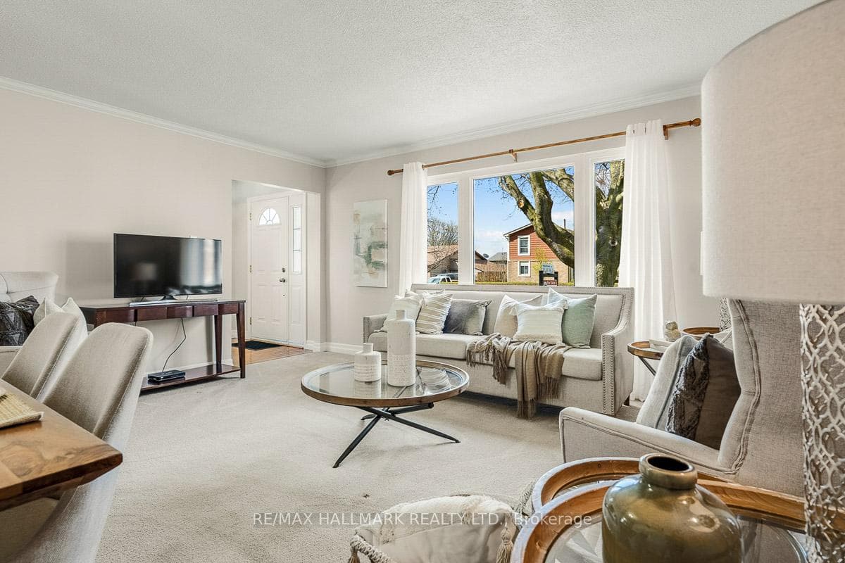27 Roser Crescent photo 16
