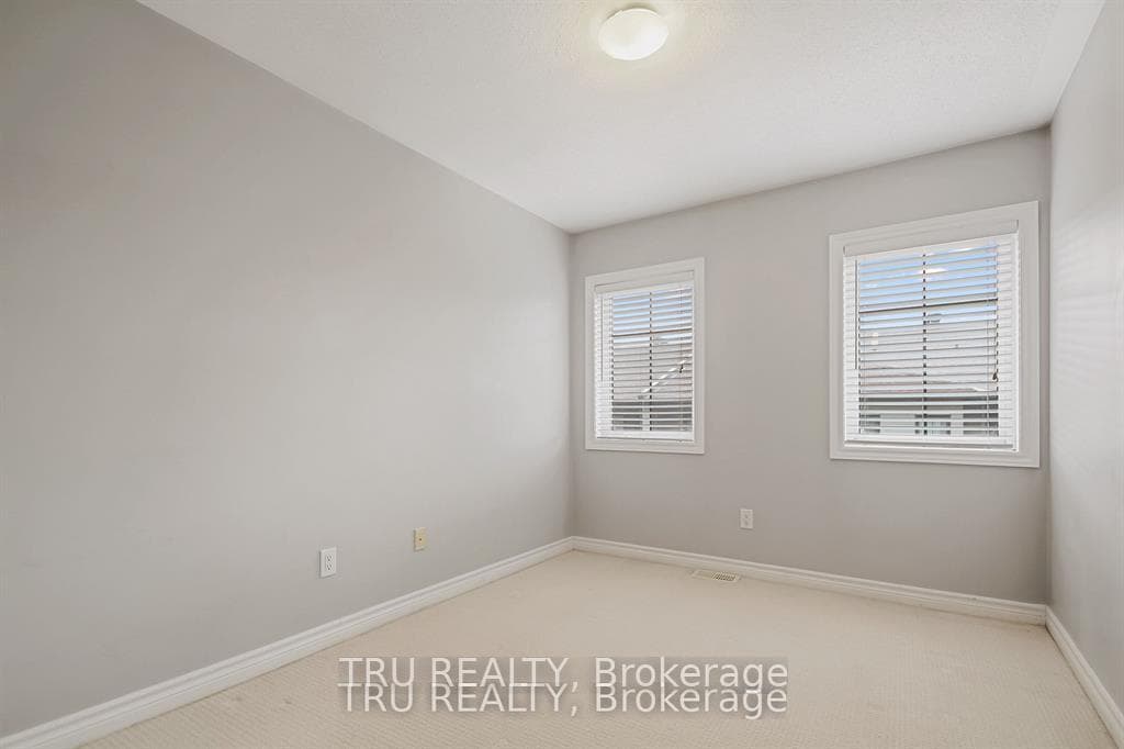 122 Lindenshade Drive Unit 19 photo 24