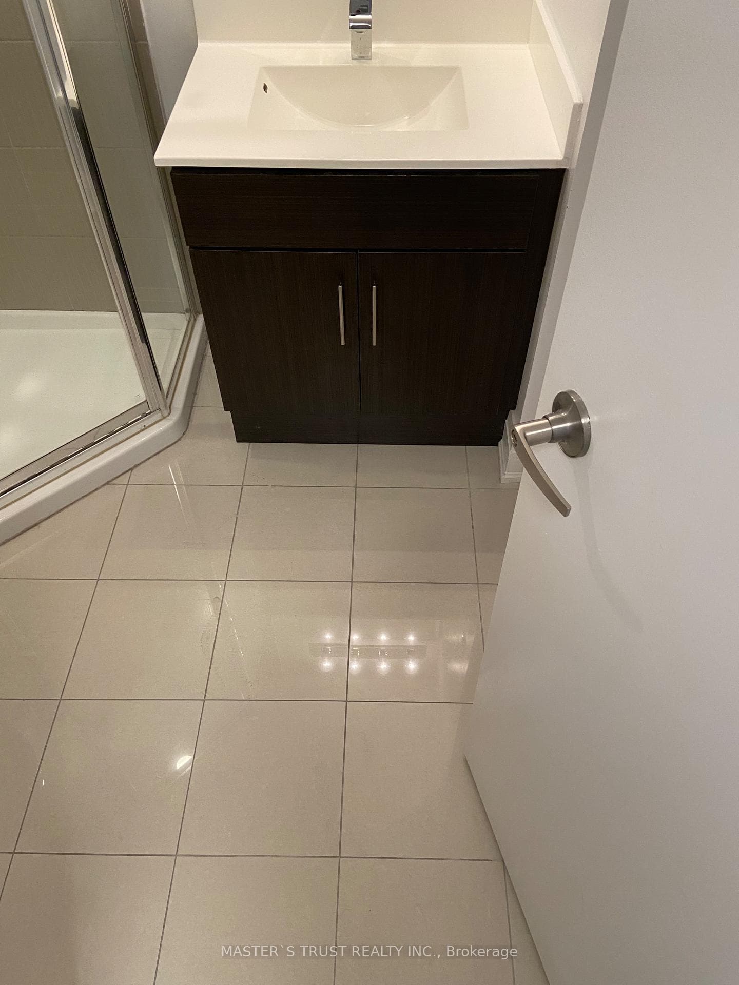 68 Canterbury Place Unit 220 photo 17