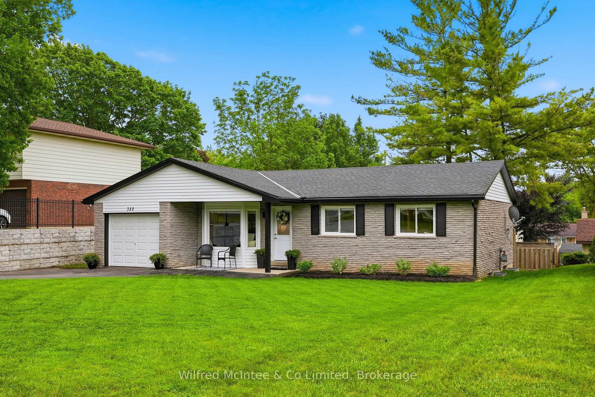 322 Thomas Street photo 5