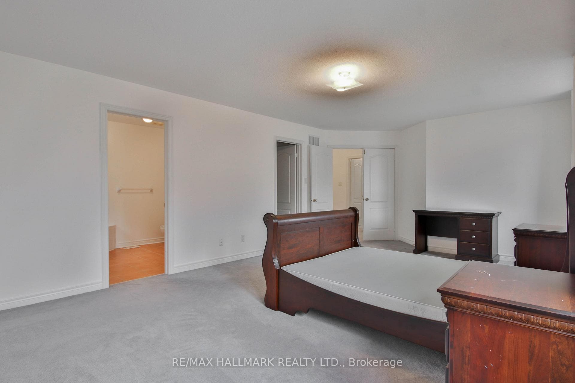15 Briarglen Road photo 42