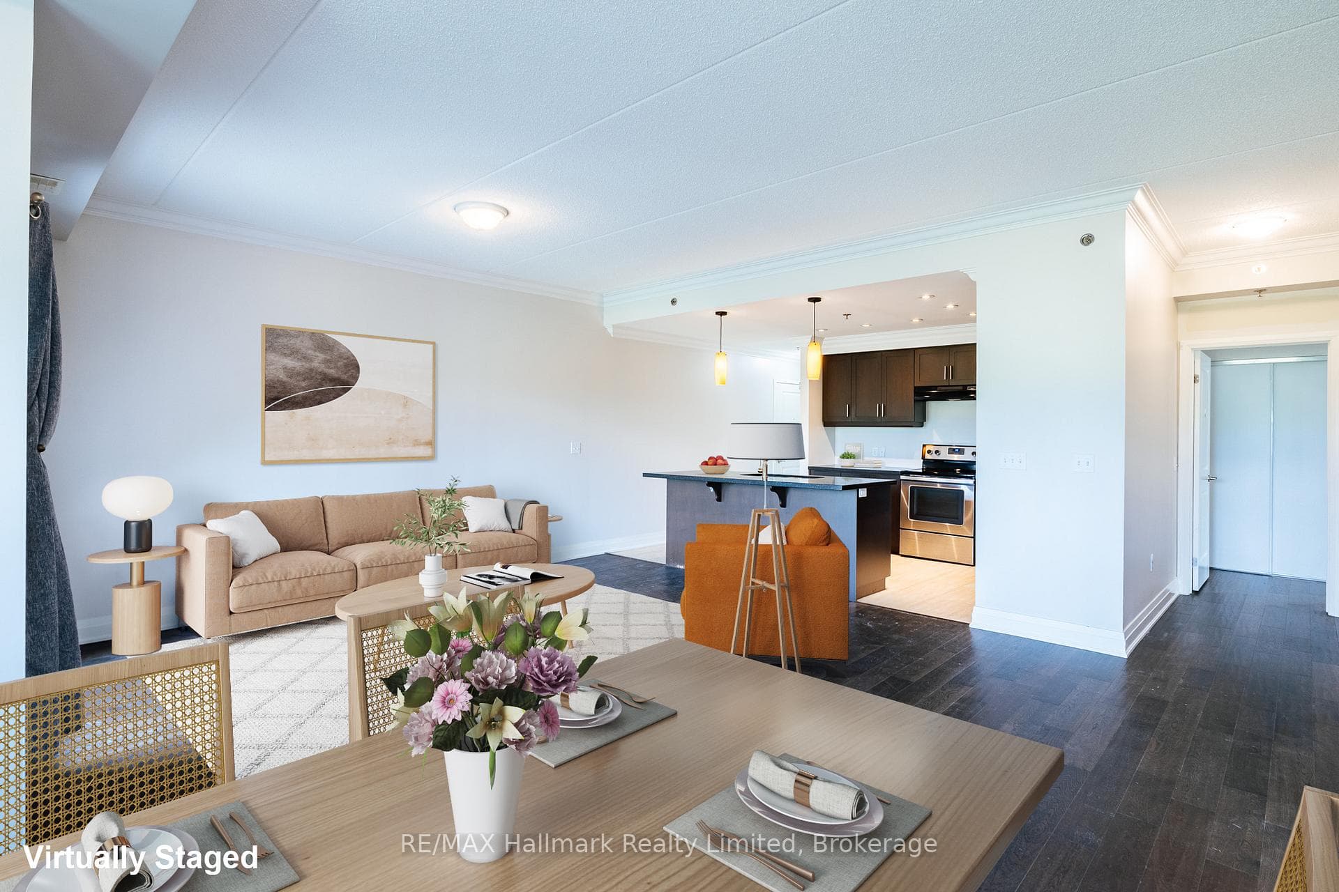 bright, open floor plan (virtually staged)