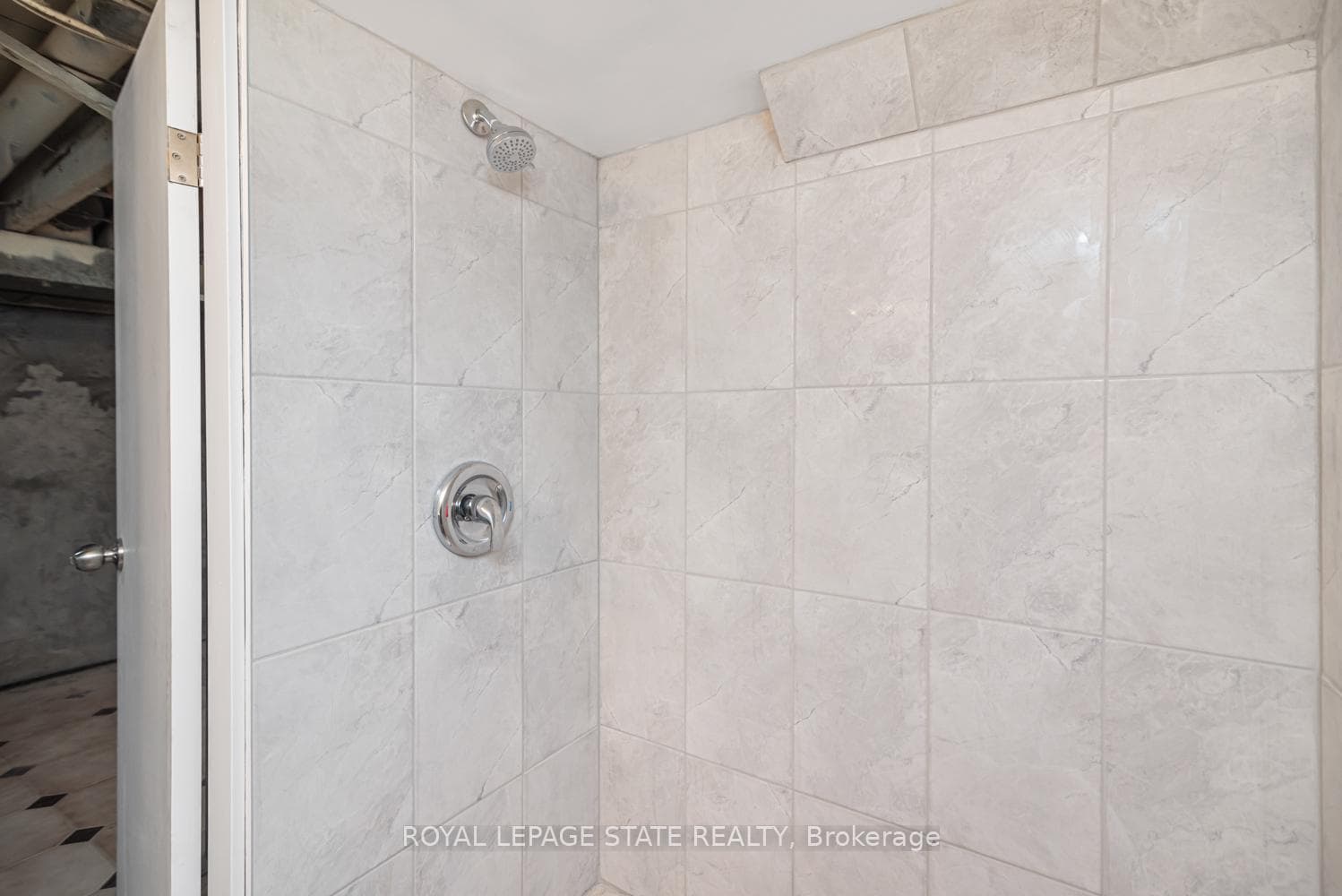 60 Keith Street photo 38