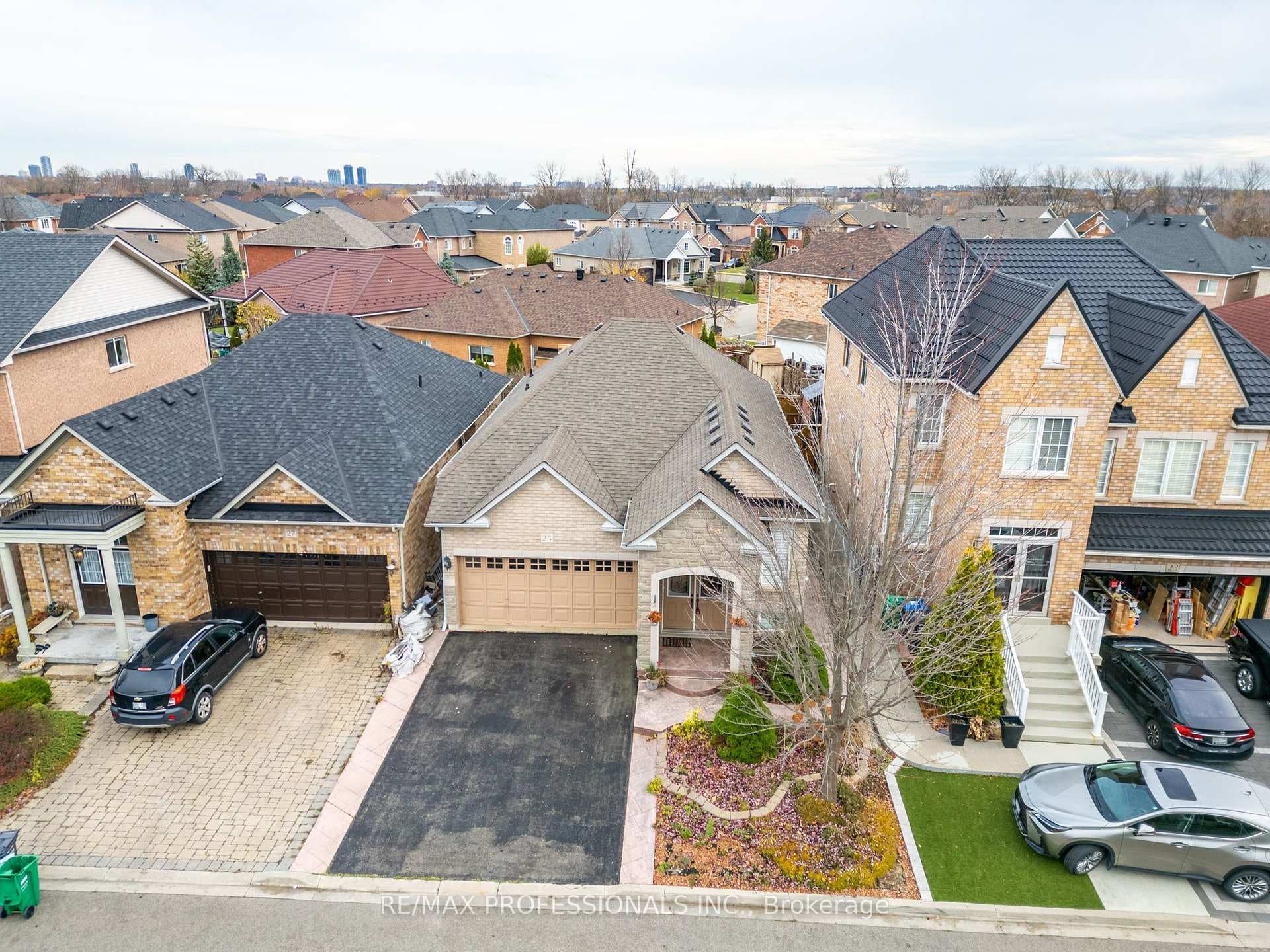 25 Amboise Crescent photo 31