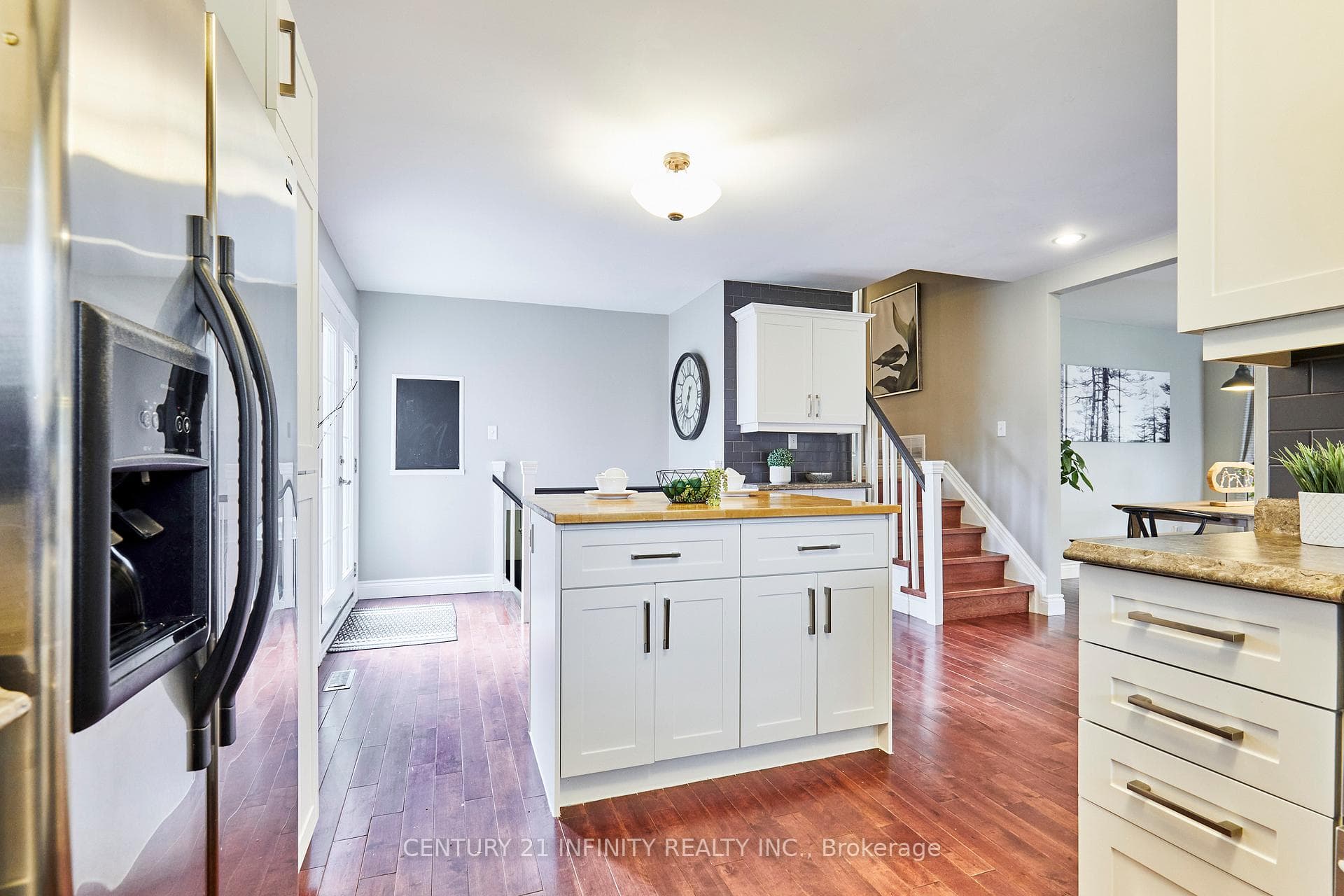 24 Kenton Court photo 16