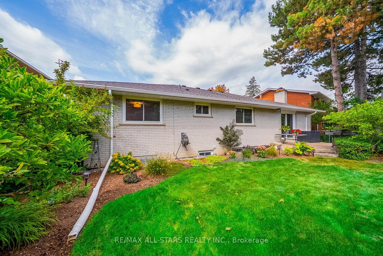 357 Markland Drive photo 44
