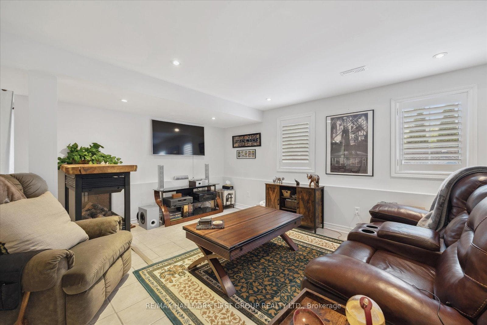 70 Carveth Crescent photo 31