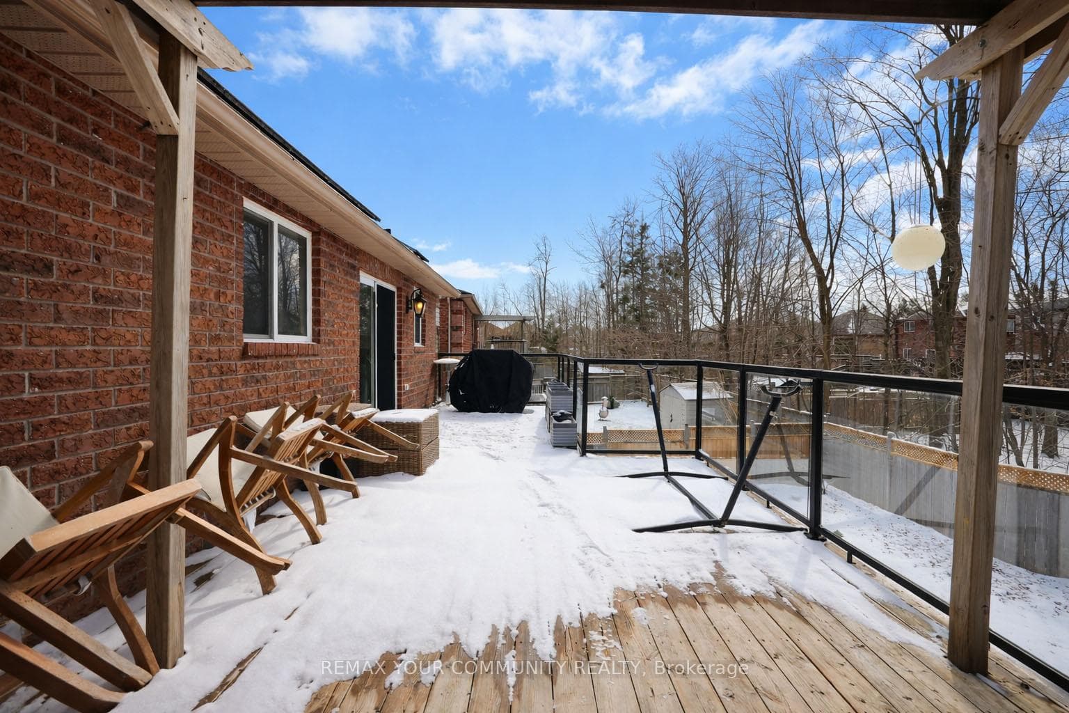 92 SANDRINGHAM Drive photo 38