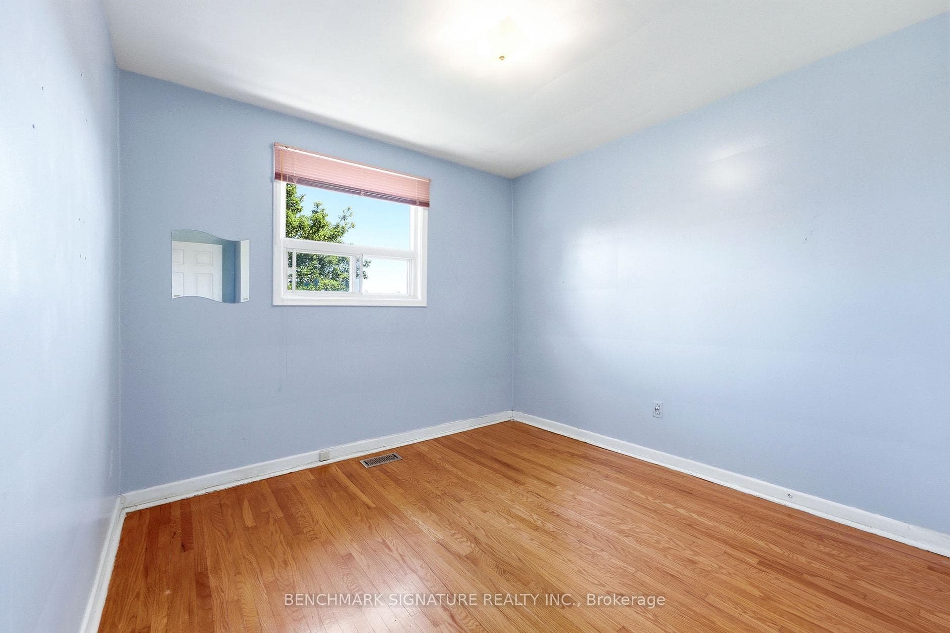 51 Baybrook Crescent photo 26