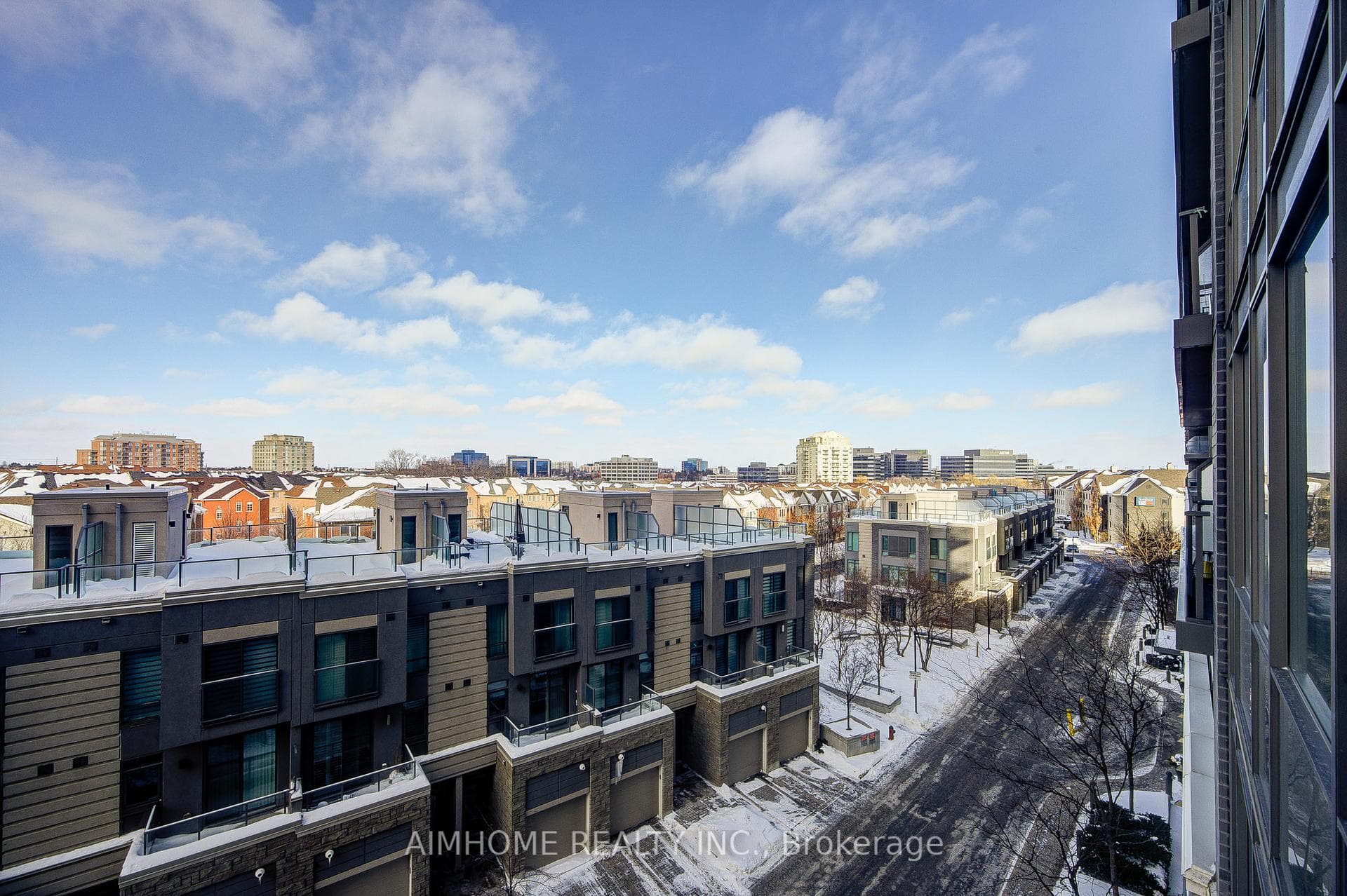 277 South Park Road Unit 602 photo 26