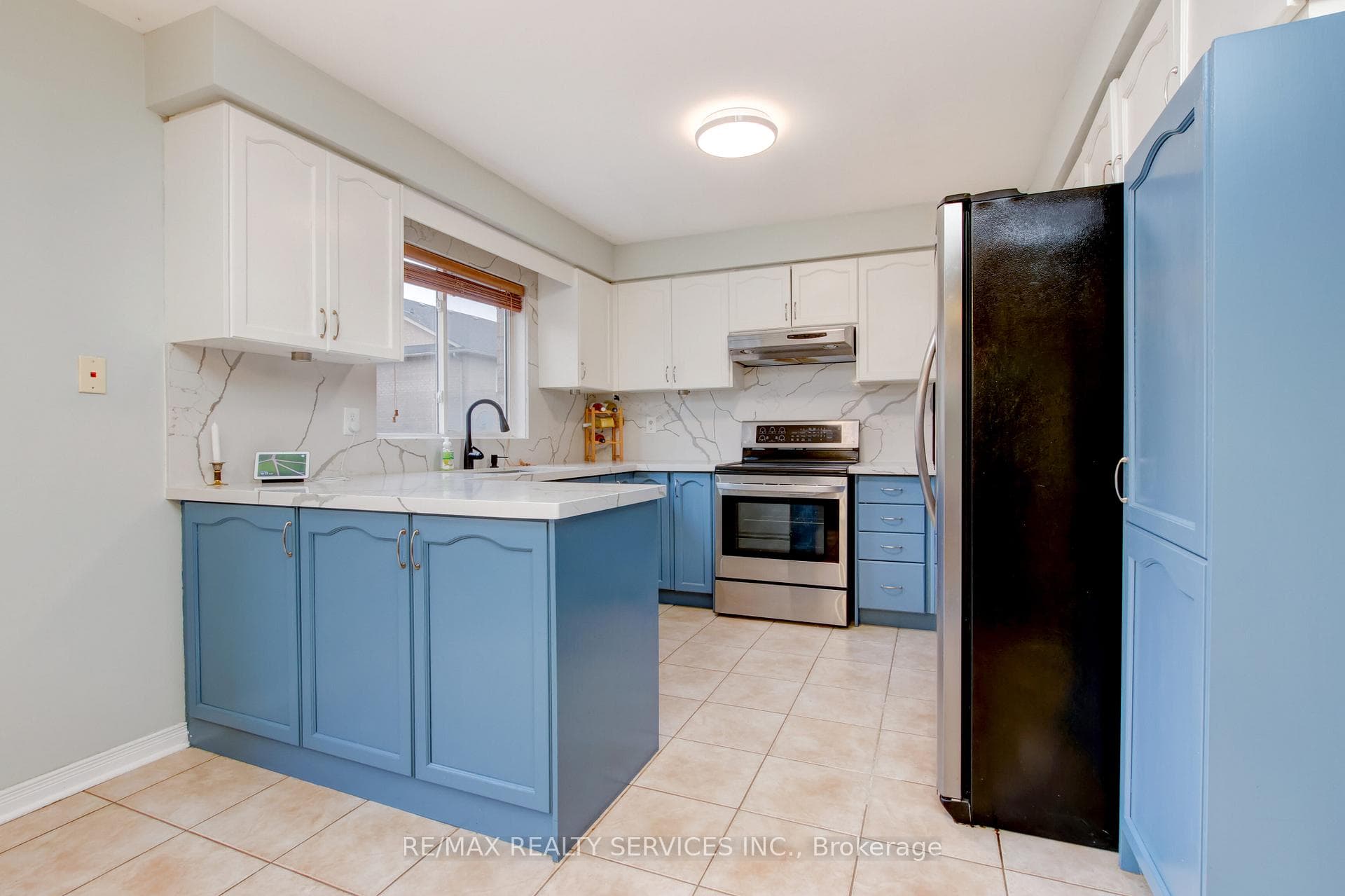 93 Starhill Crescent photo 10