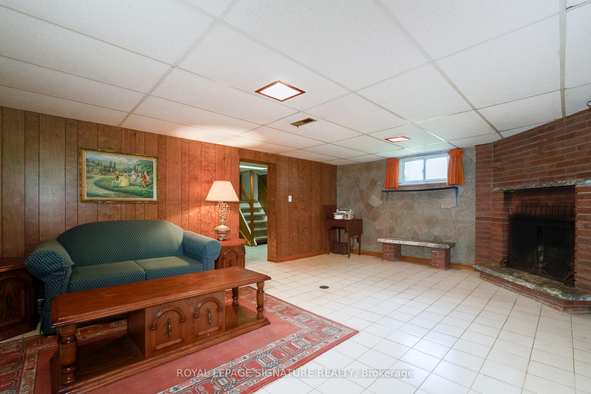 146 Upper Canada Drive photo 21