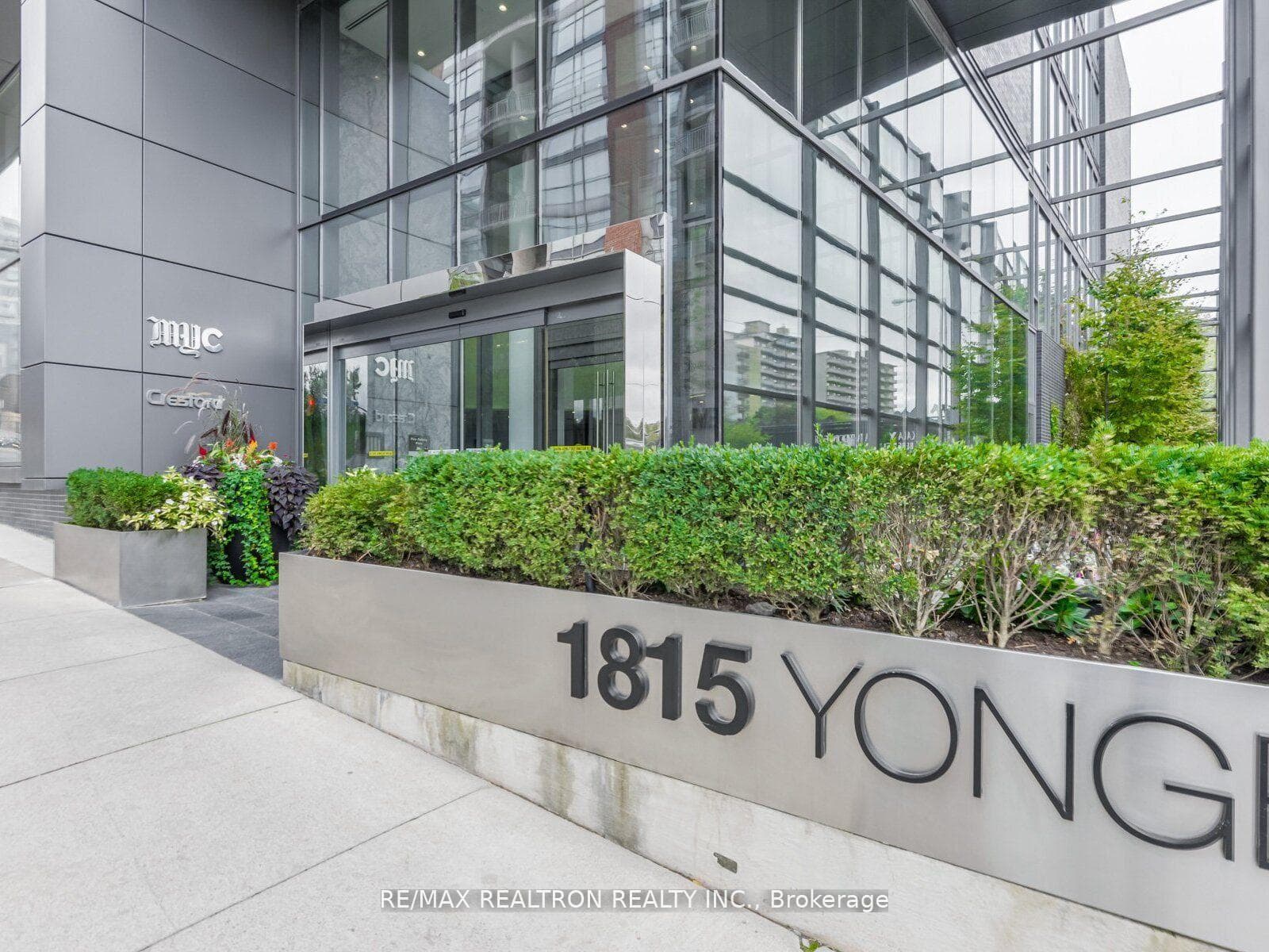 1815 Yonge Street Unit 1006 photo 32
