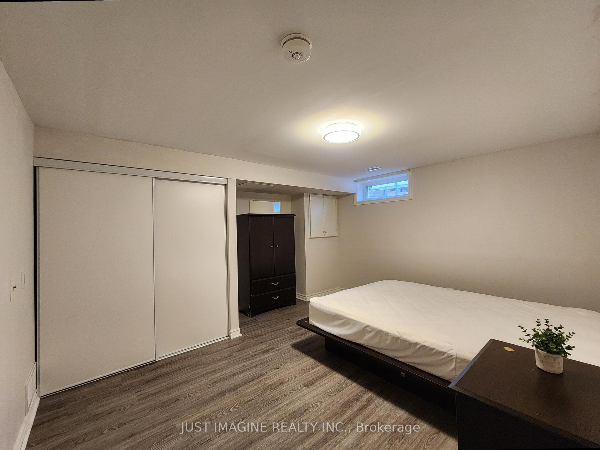 895 Chapman Boulevard Unit B photo 16