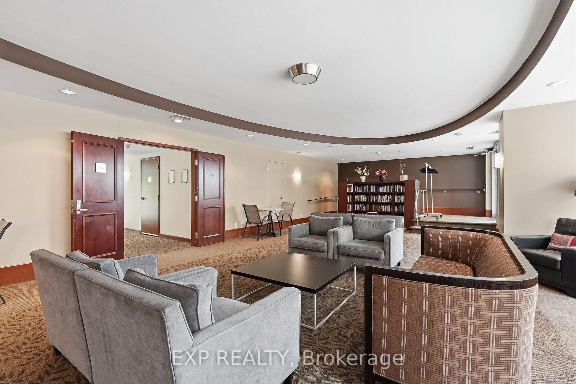 234 Rideau Street Unit 304 photo 16