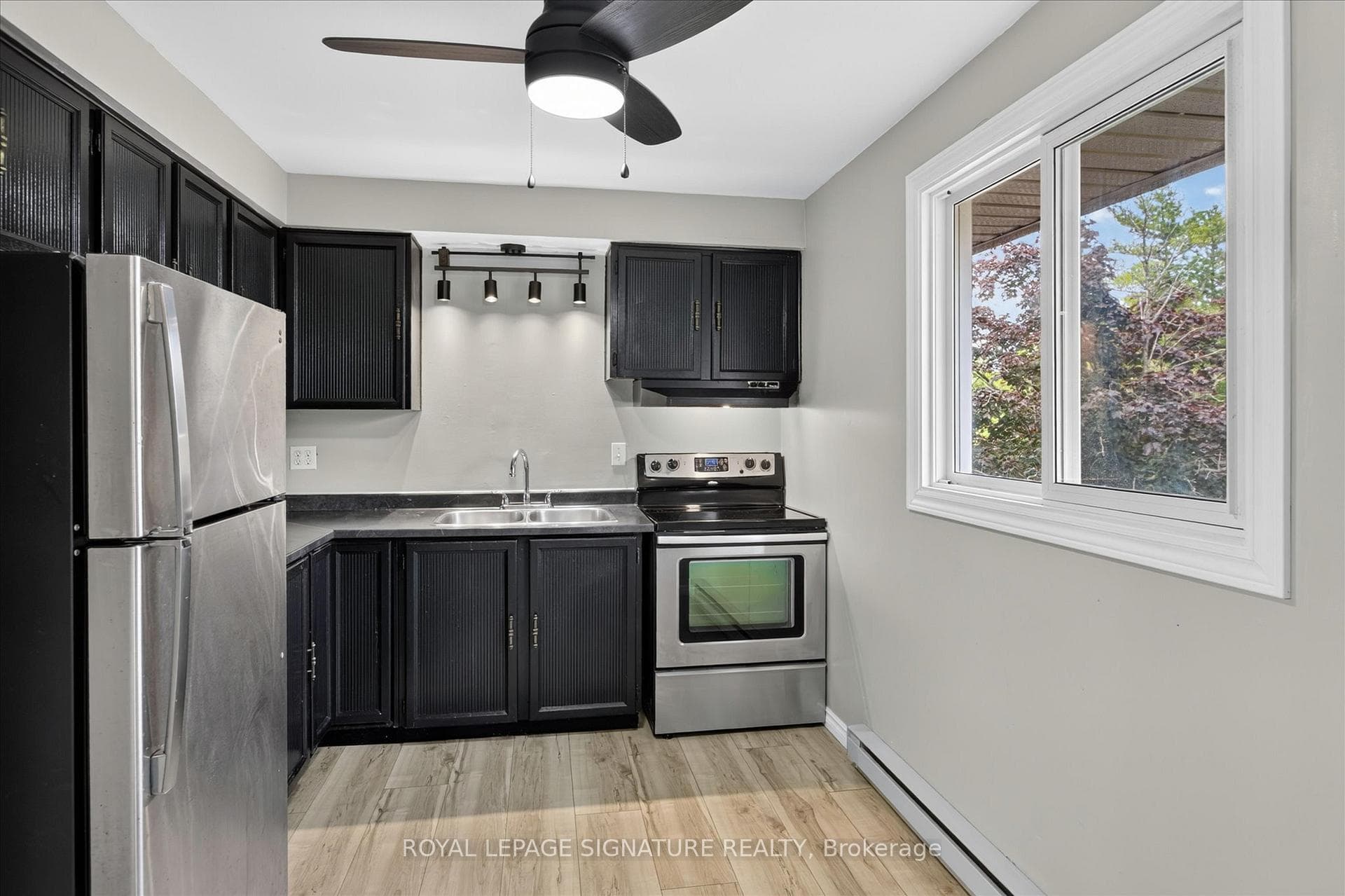 30 CHAMPLAIN Crescent Unit 36 photo 20