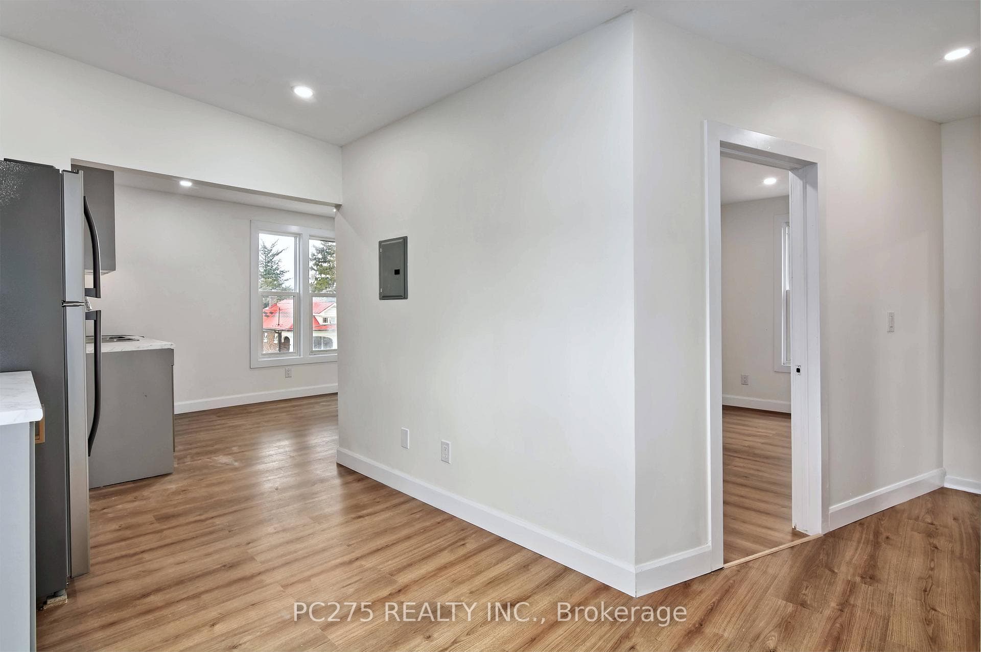 272 Vidal Street photo 20