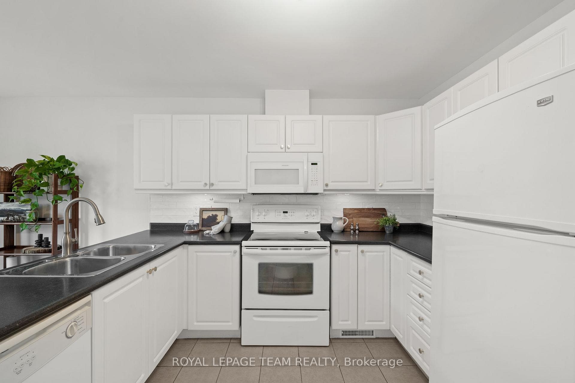 6 Stonehaven Way photo 17
