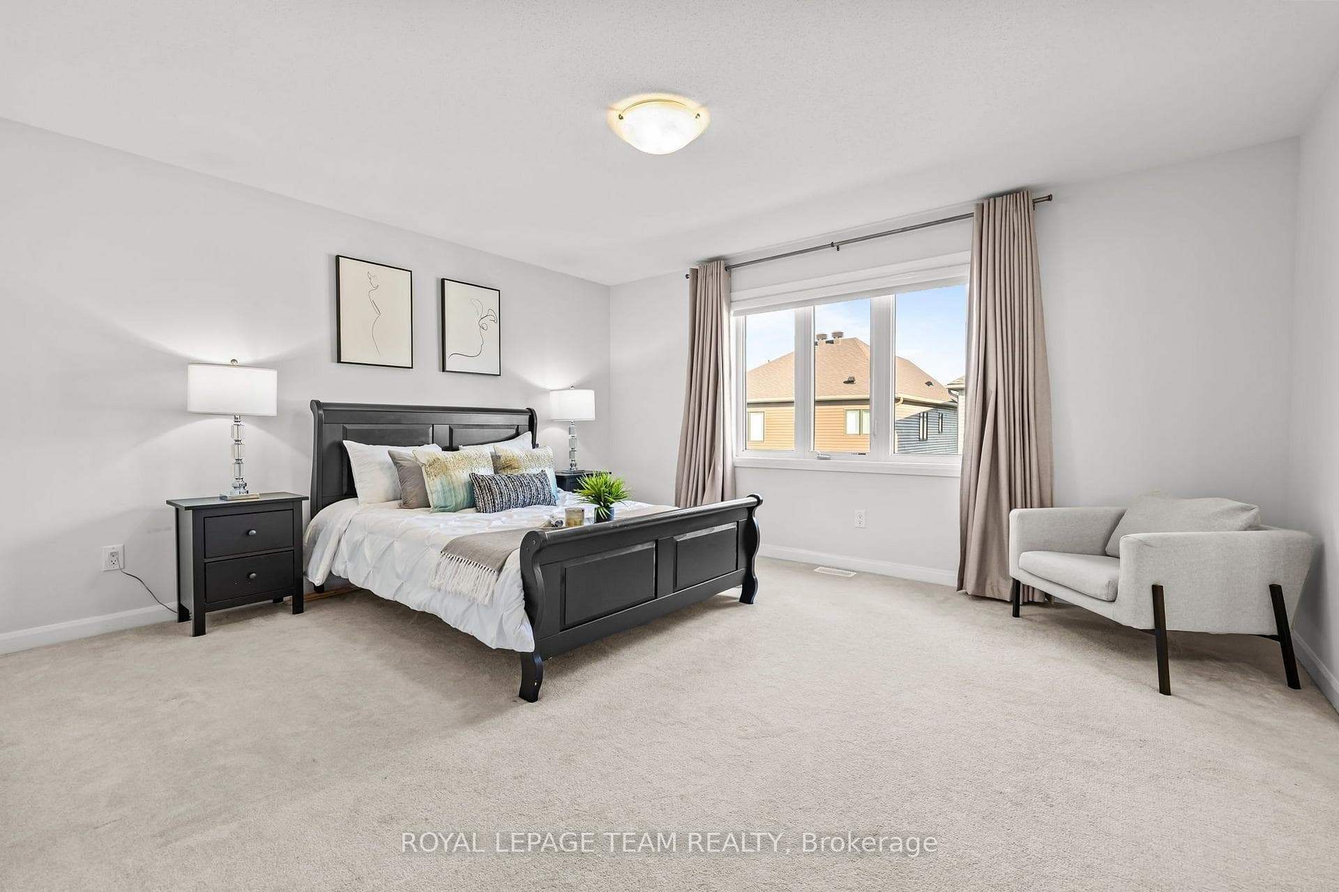 70 Ralph Erfle Way photo 16