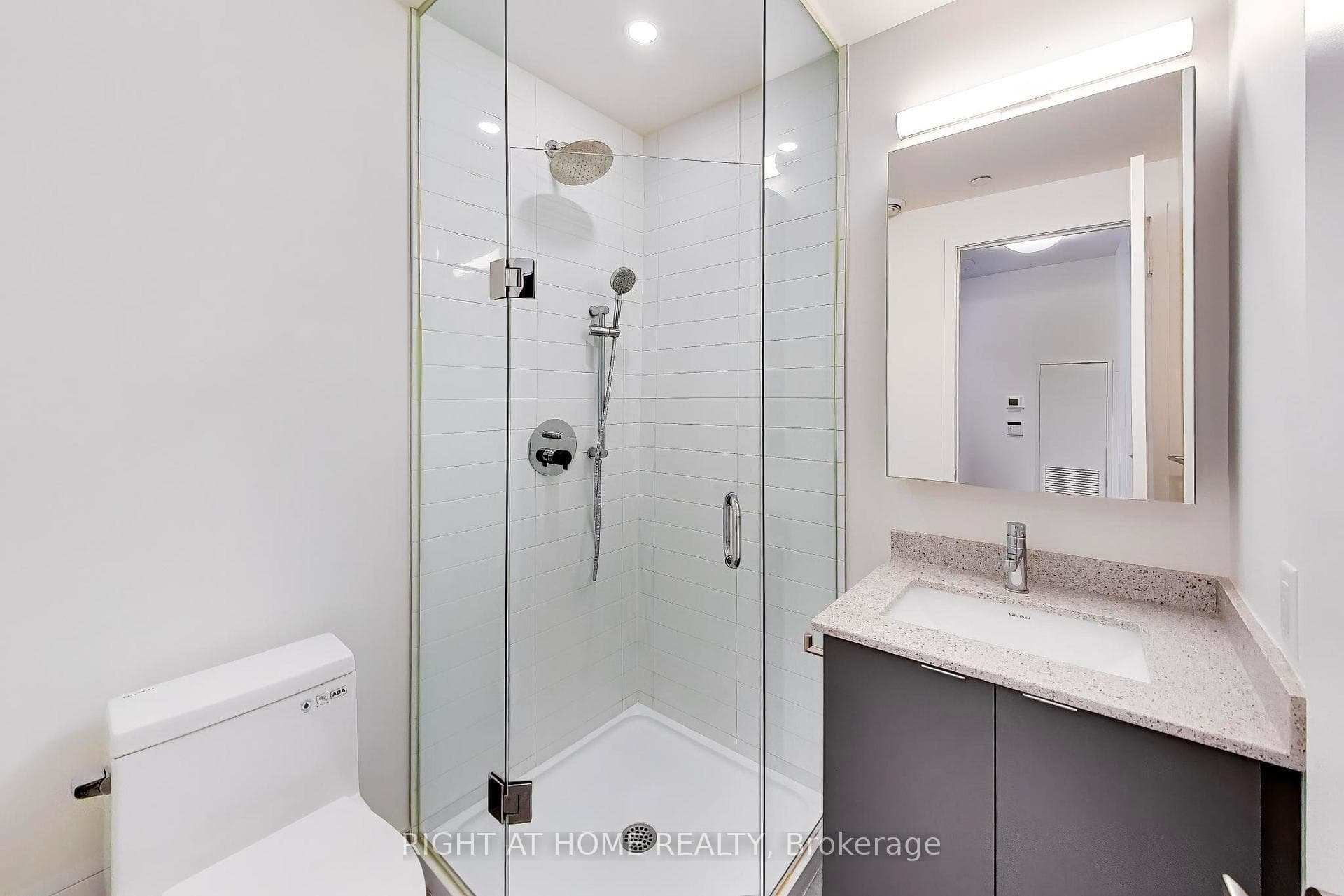 8868 Yonge Street Unit 208E photo 24