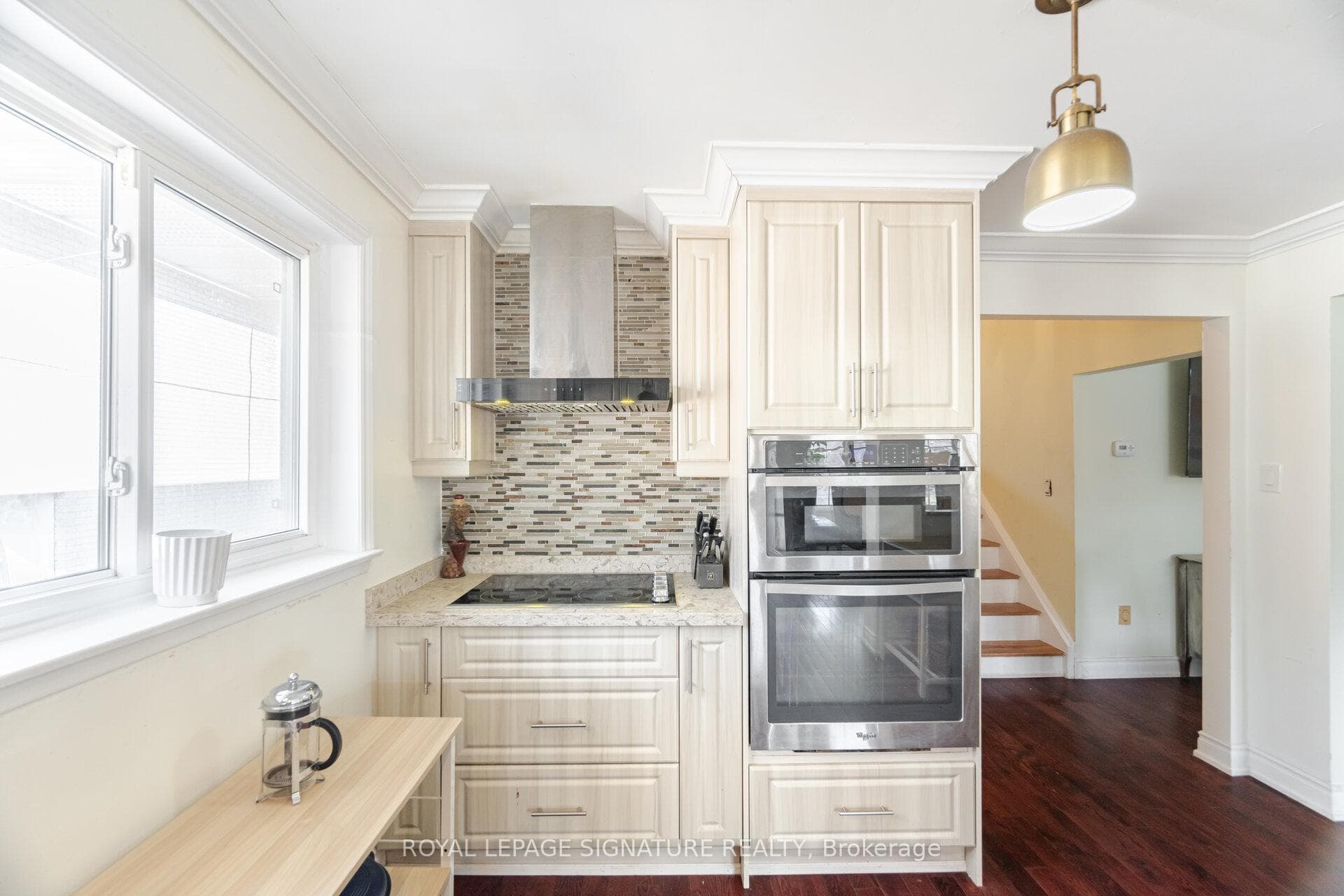 2426 Padstow Crescent photo 9