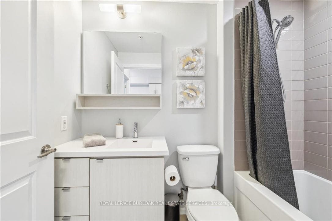 10 Esplanade Lane Unit 215 photo 22