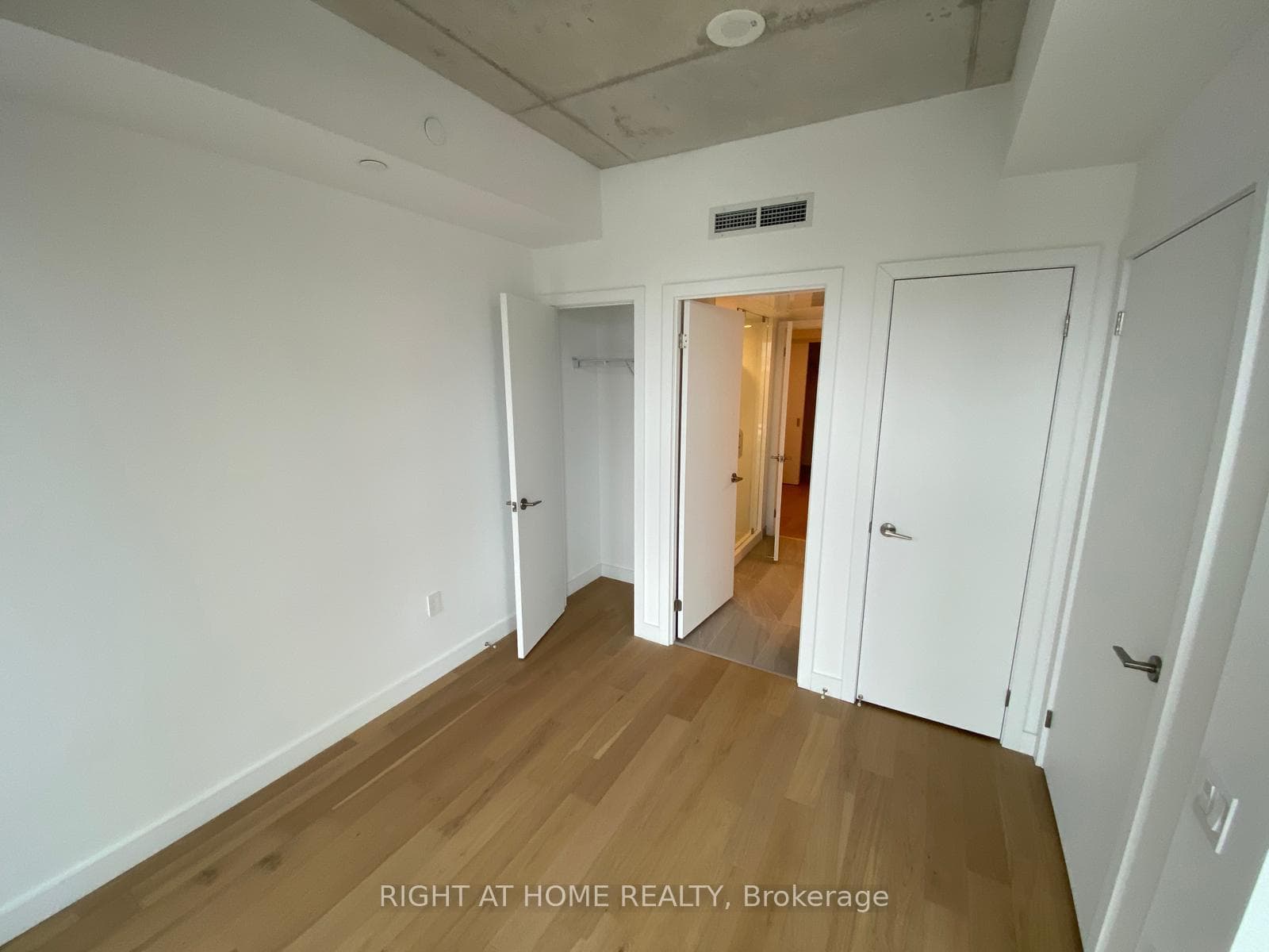 1720 Bayview Avenue Unit 329 photo 19