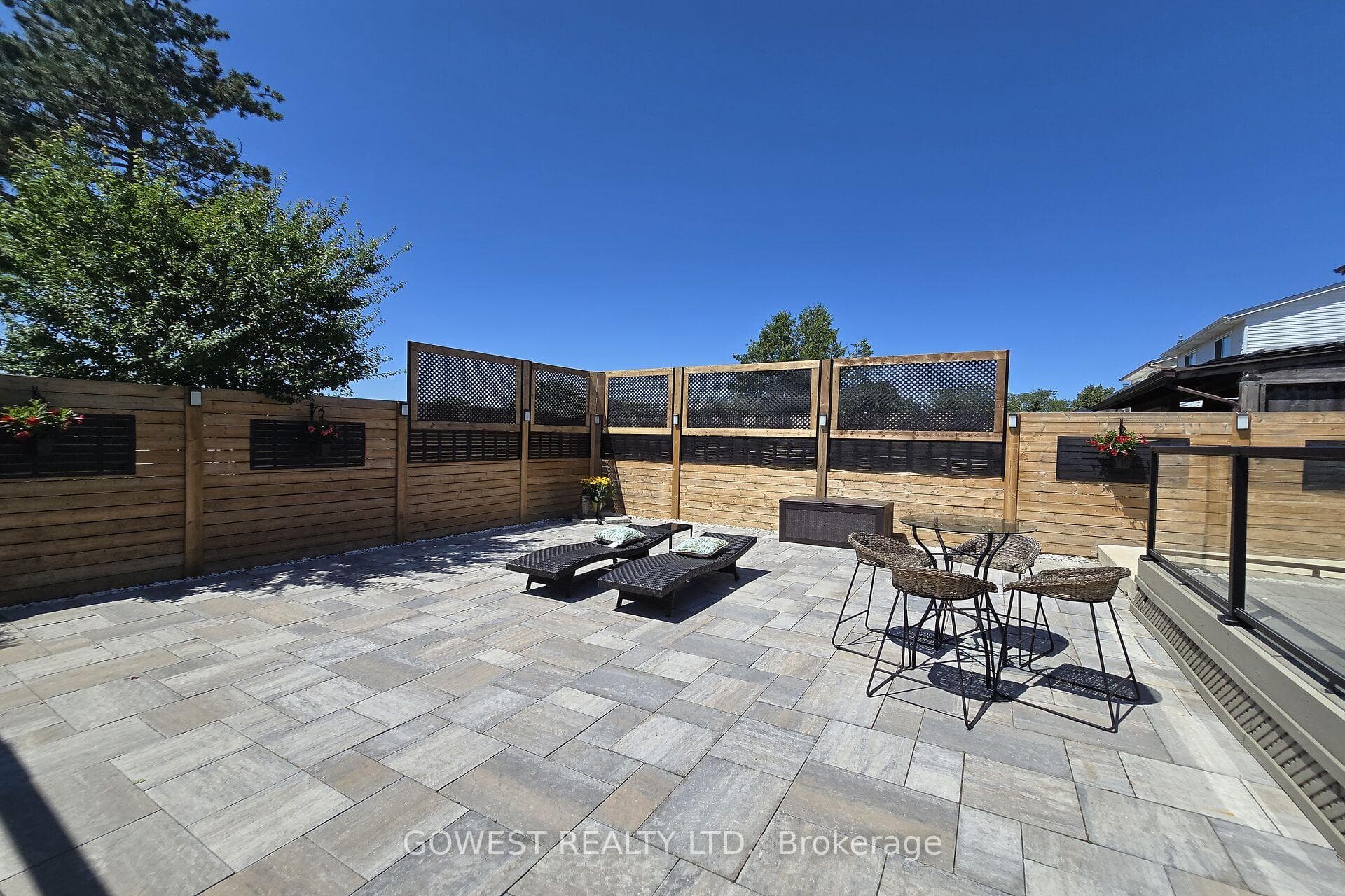 123 Dewitt Road photo 32