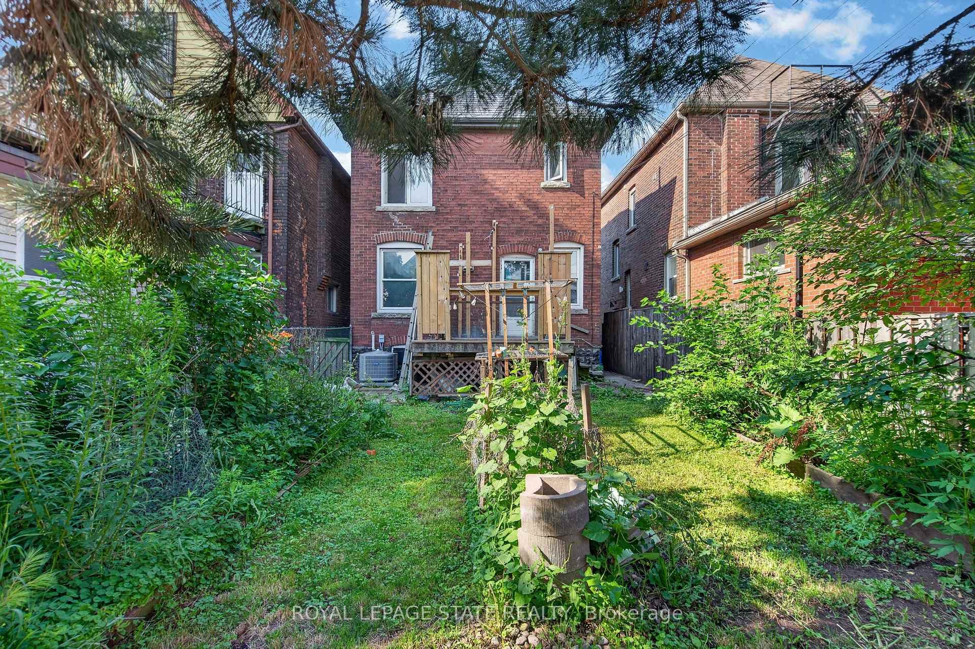 103 Rosemont Avenue photo 35