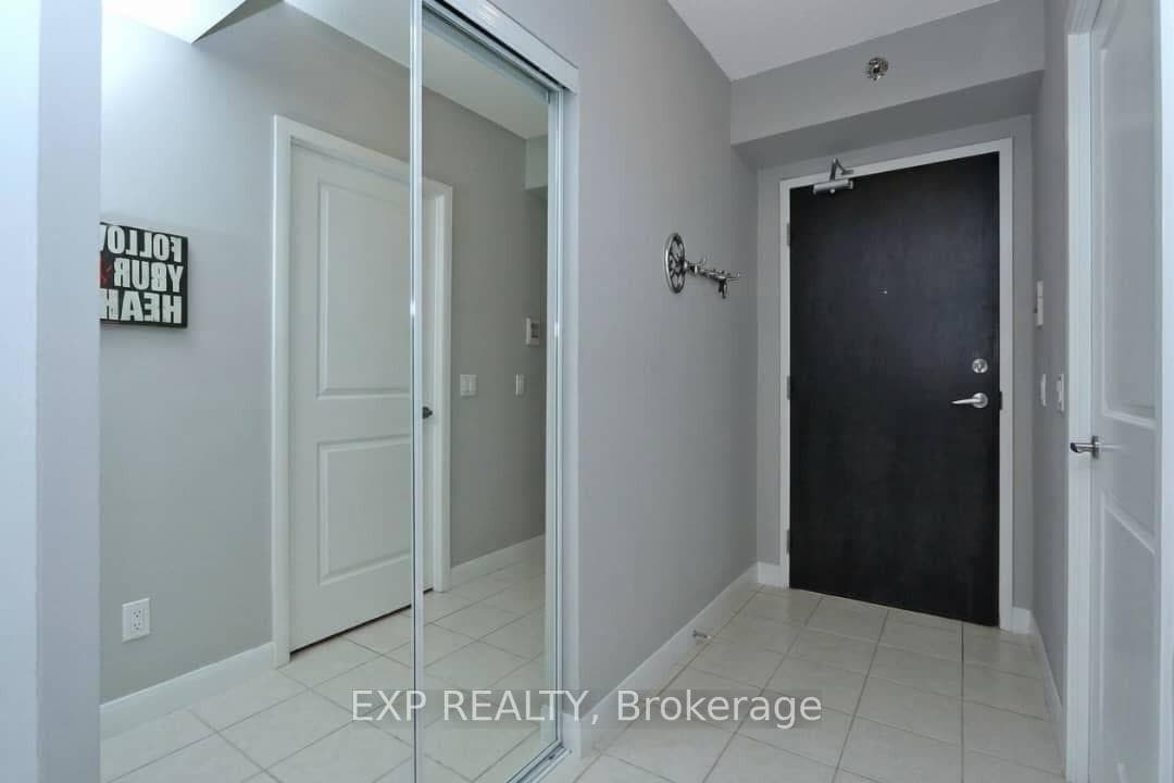 235 Sherway Gardens Road Unit 1211 photo 2