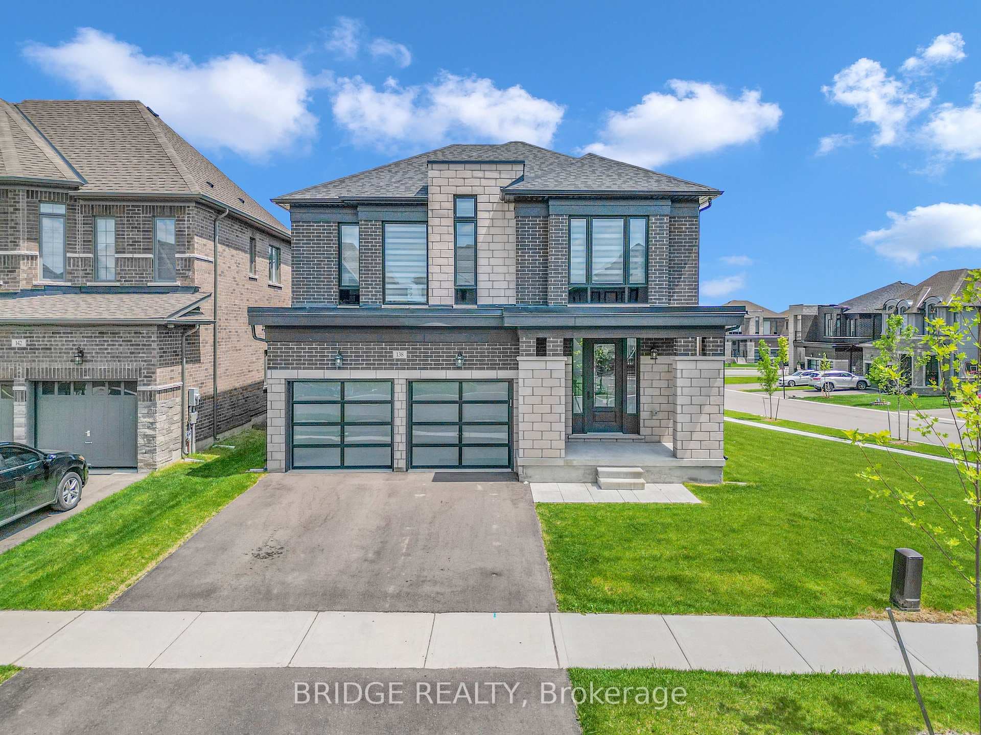 138 Prince Charles Crescent photo 1