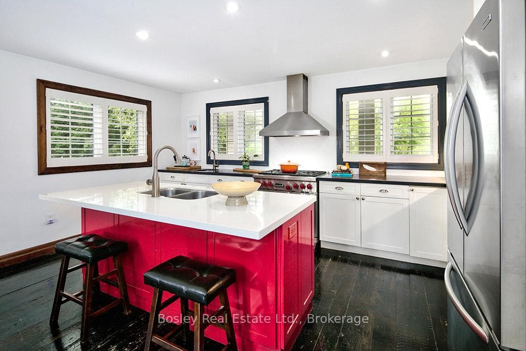 102 Ridgeview Drive photo 8