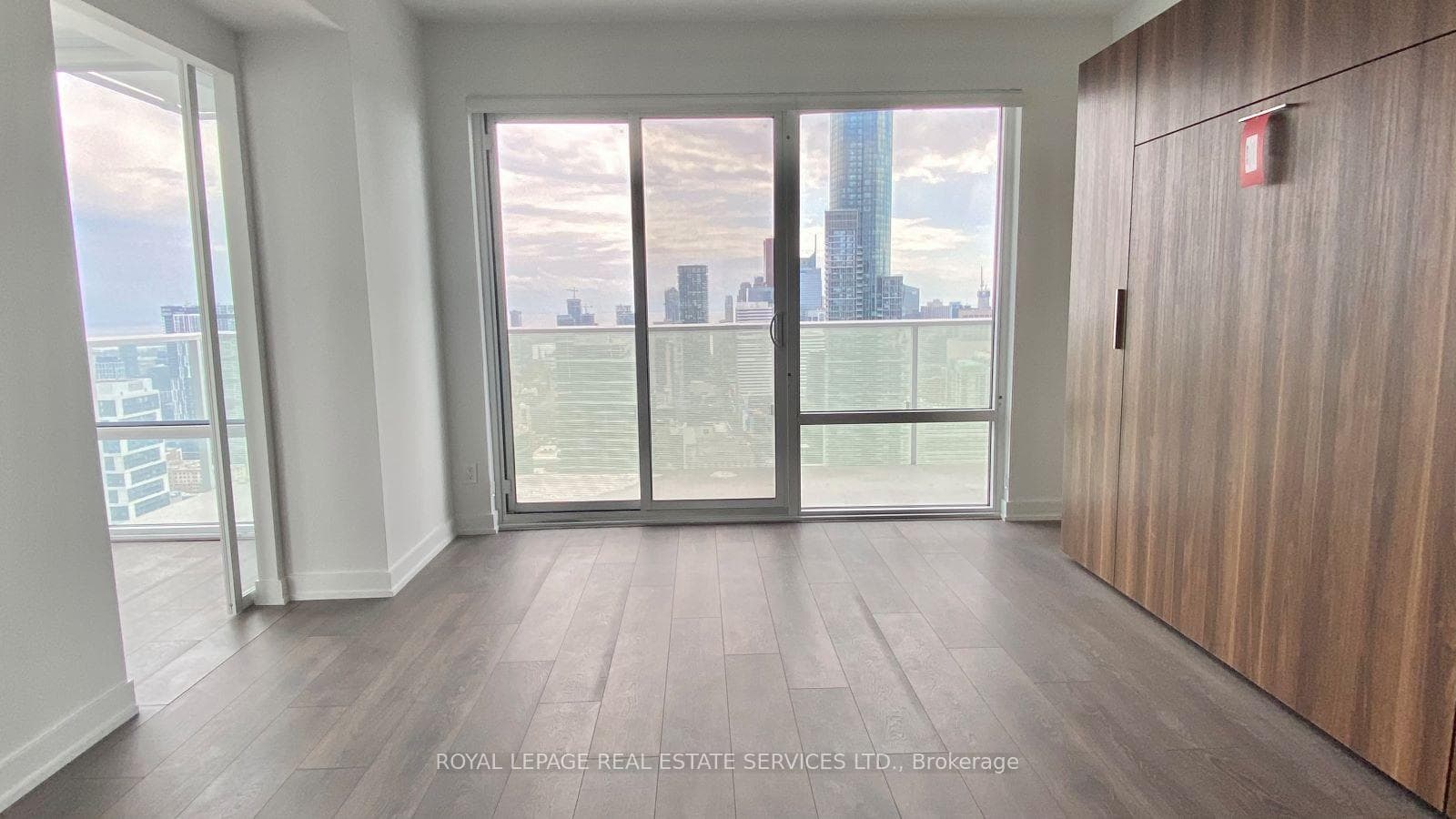 501 Yonge Street Unit 4309 photo 13