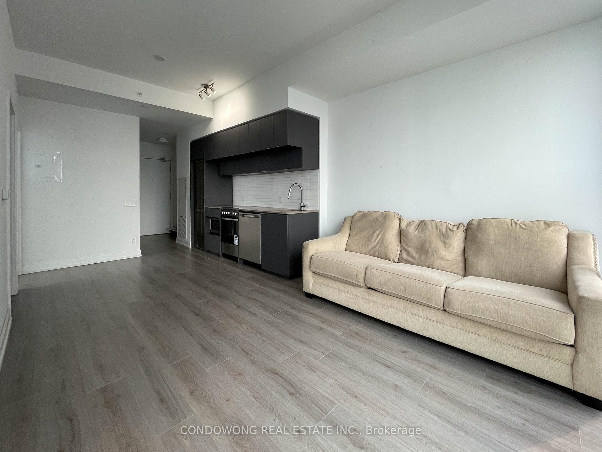 181 Dundas Street Unit 4703 photo 4
