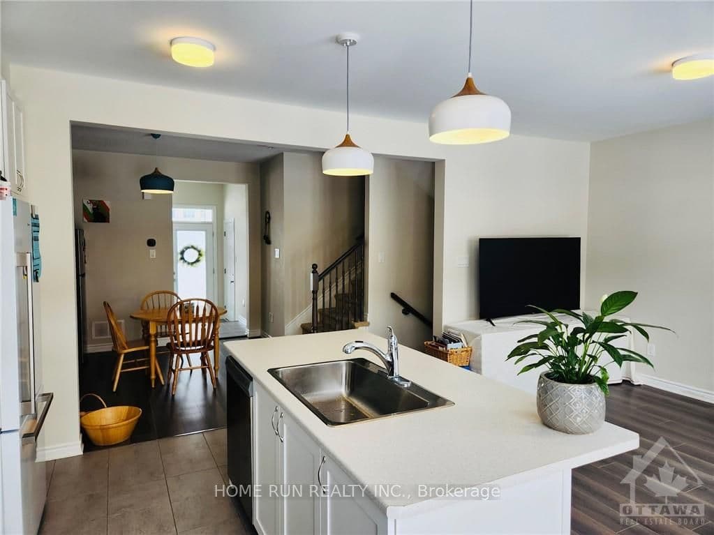 739 MEGREZ Way photo 5