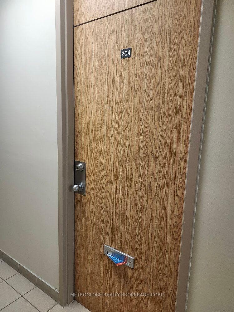 1030 Kamato Road Unit 204 photo 2