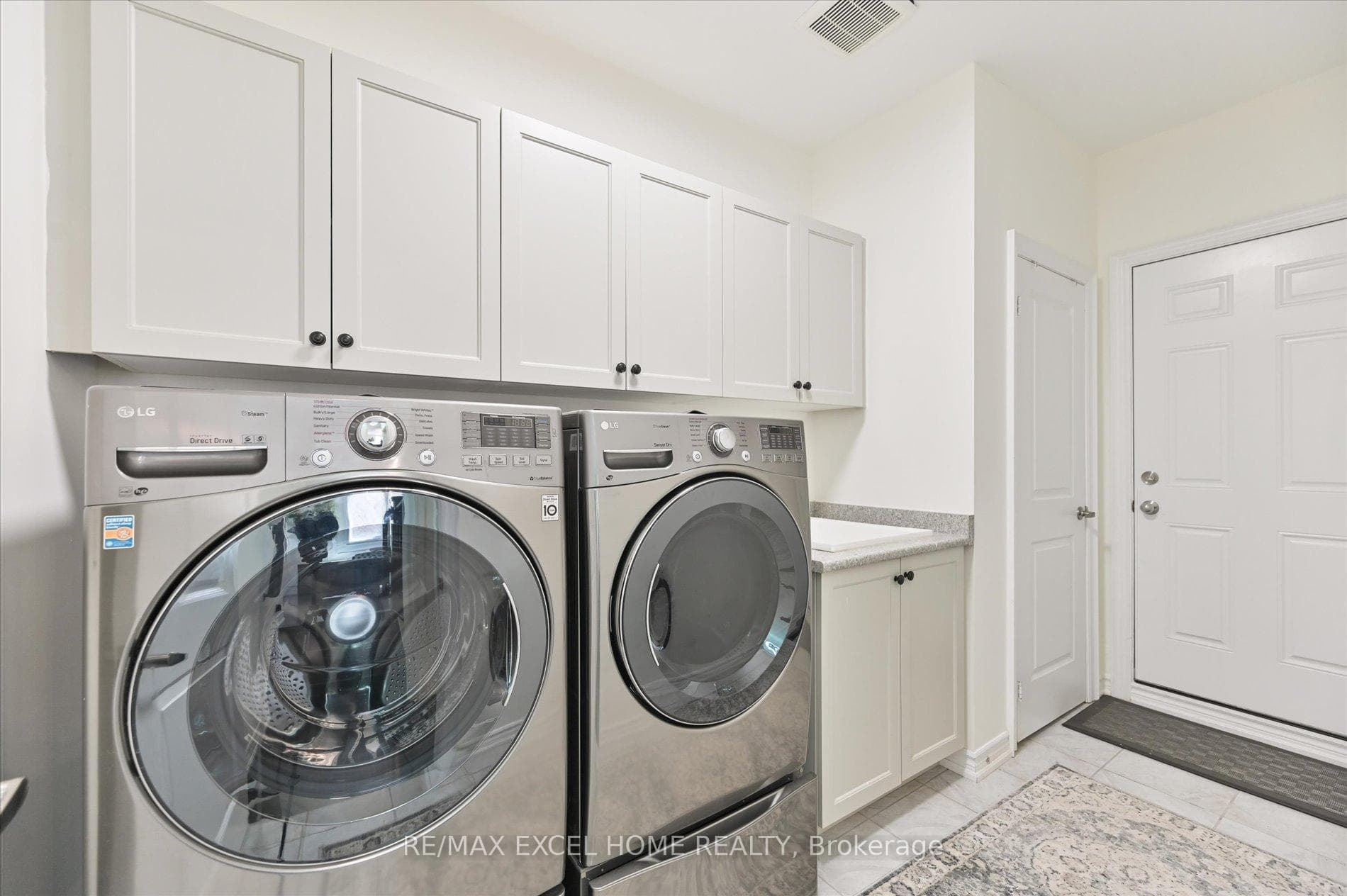 150 Holladay Drive photo 15