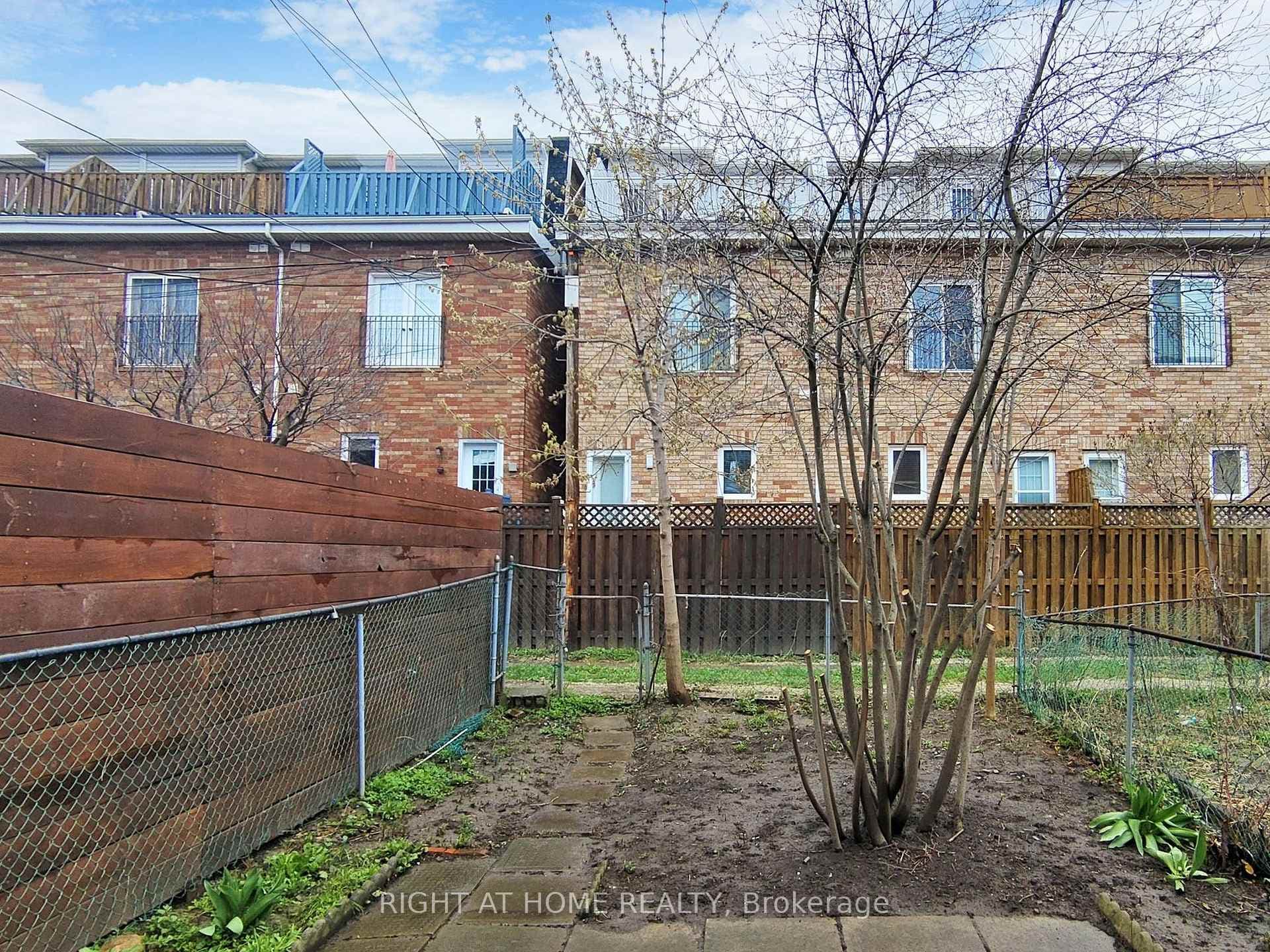 847 Gladstone Avenue photo 37