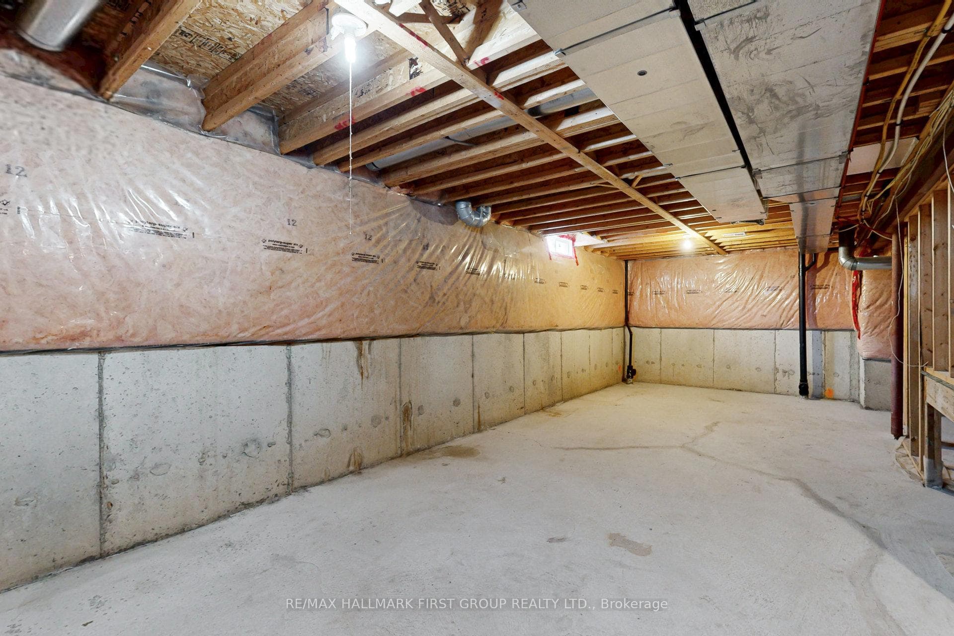 35 Everingham Circle photo 44