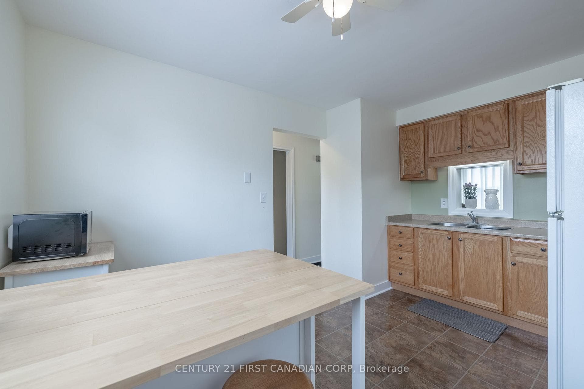 49 MCKELLAR Street photo 12
