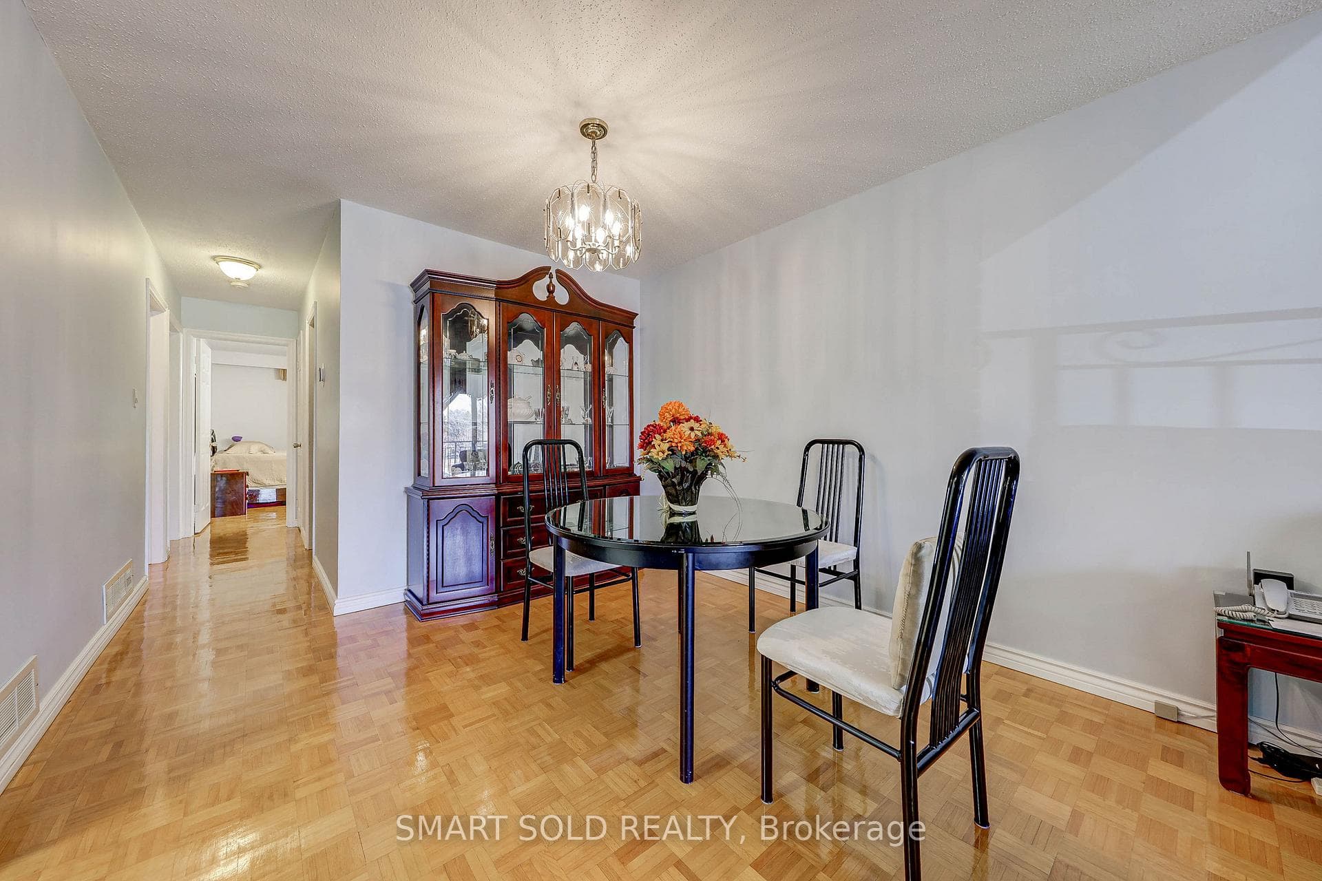 59 Chapman Avenue photo 18