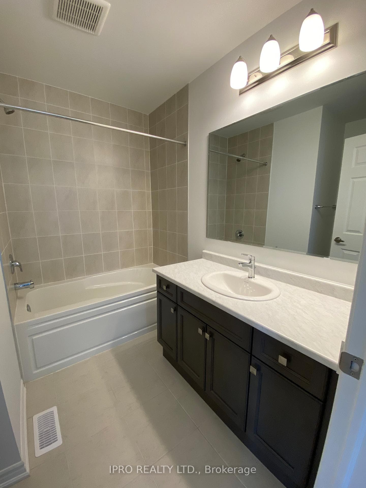 867 Whitlock Avenue photo 17