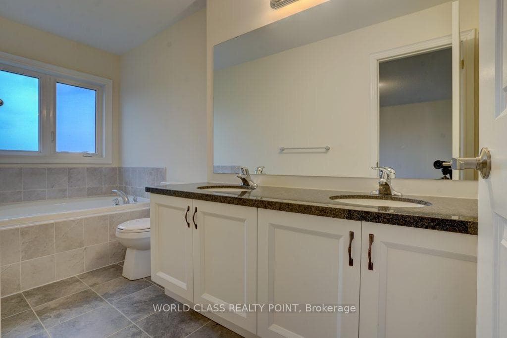 8 Andress Way photo 18