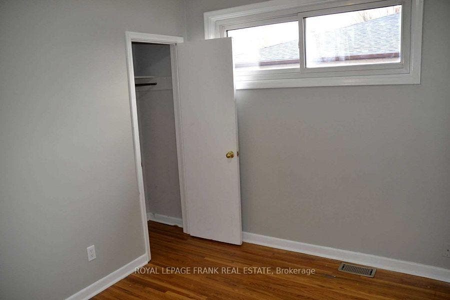 207 Rosedale Drive Unit Upper photo 14