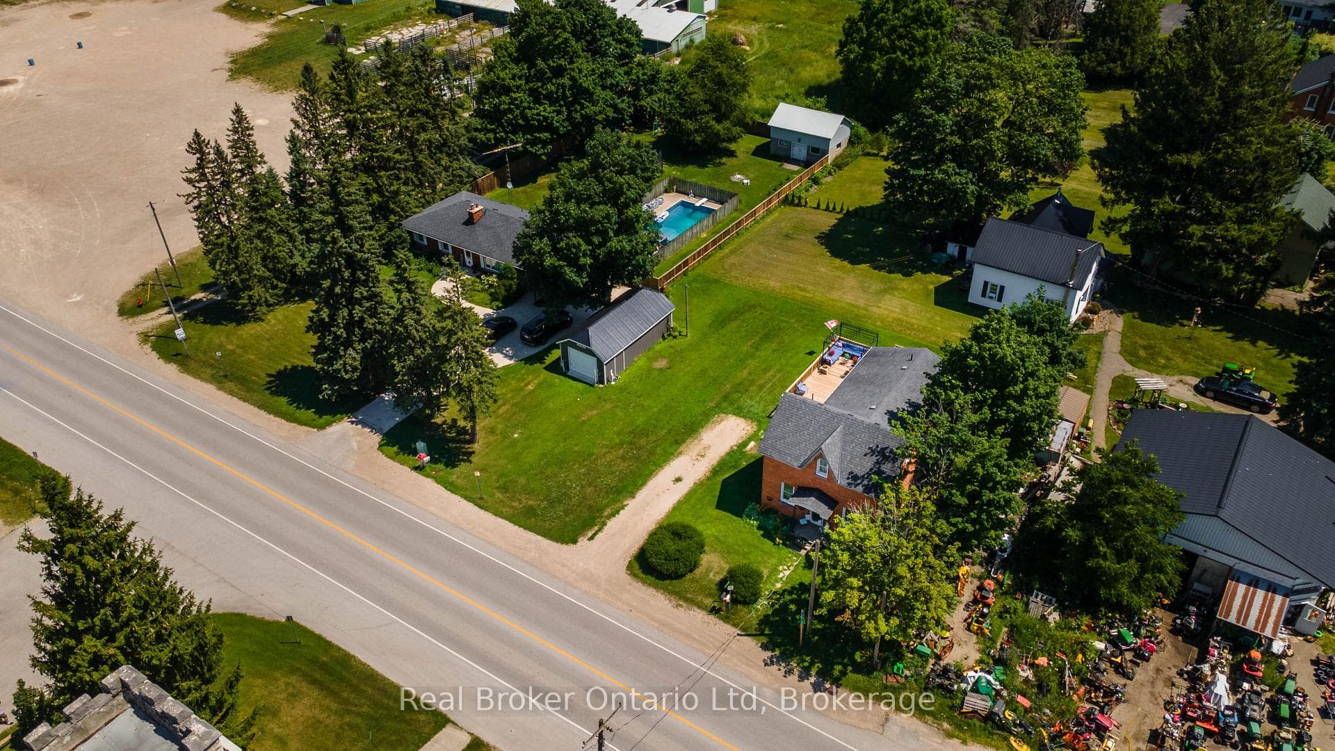 117005 Grey 3 Road photo 42