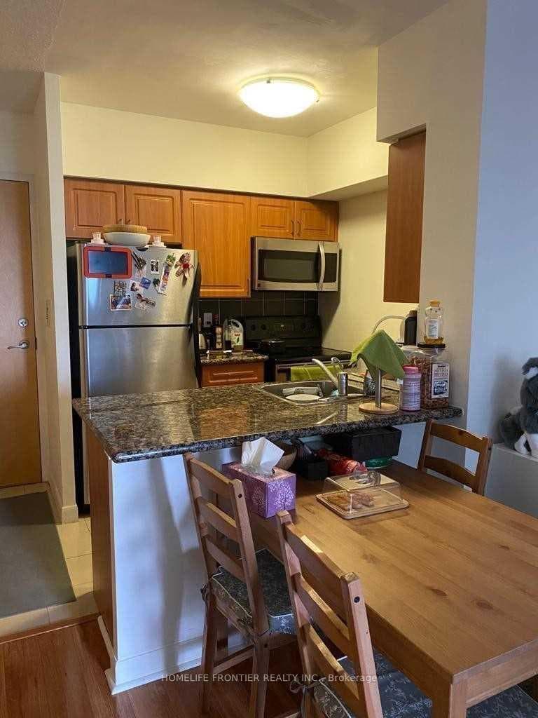 4978 Yonge Street Unit 1507 photo 3