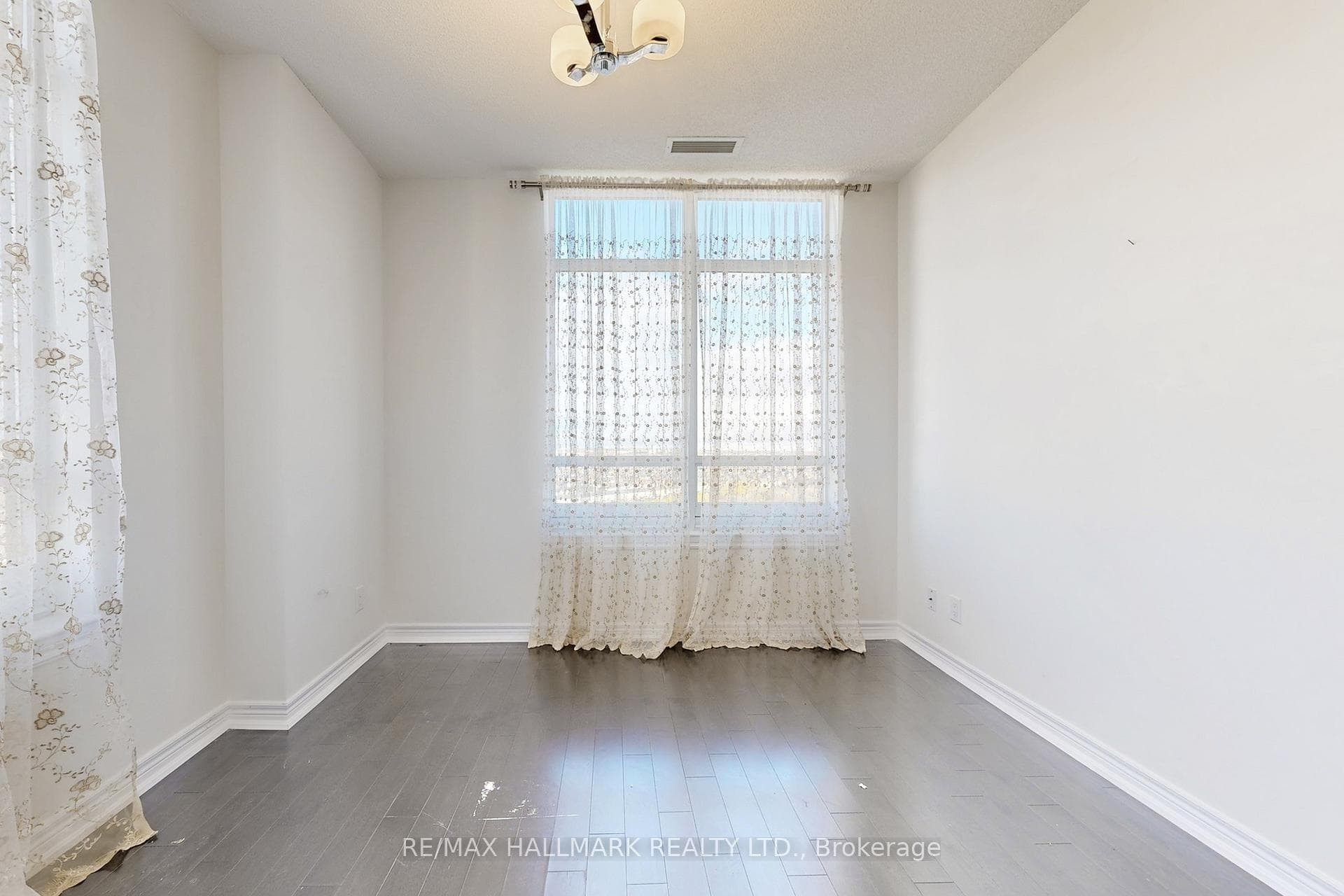 9255 Jane Street Unit 1705 photo 20